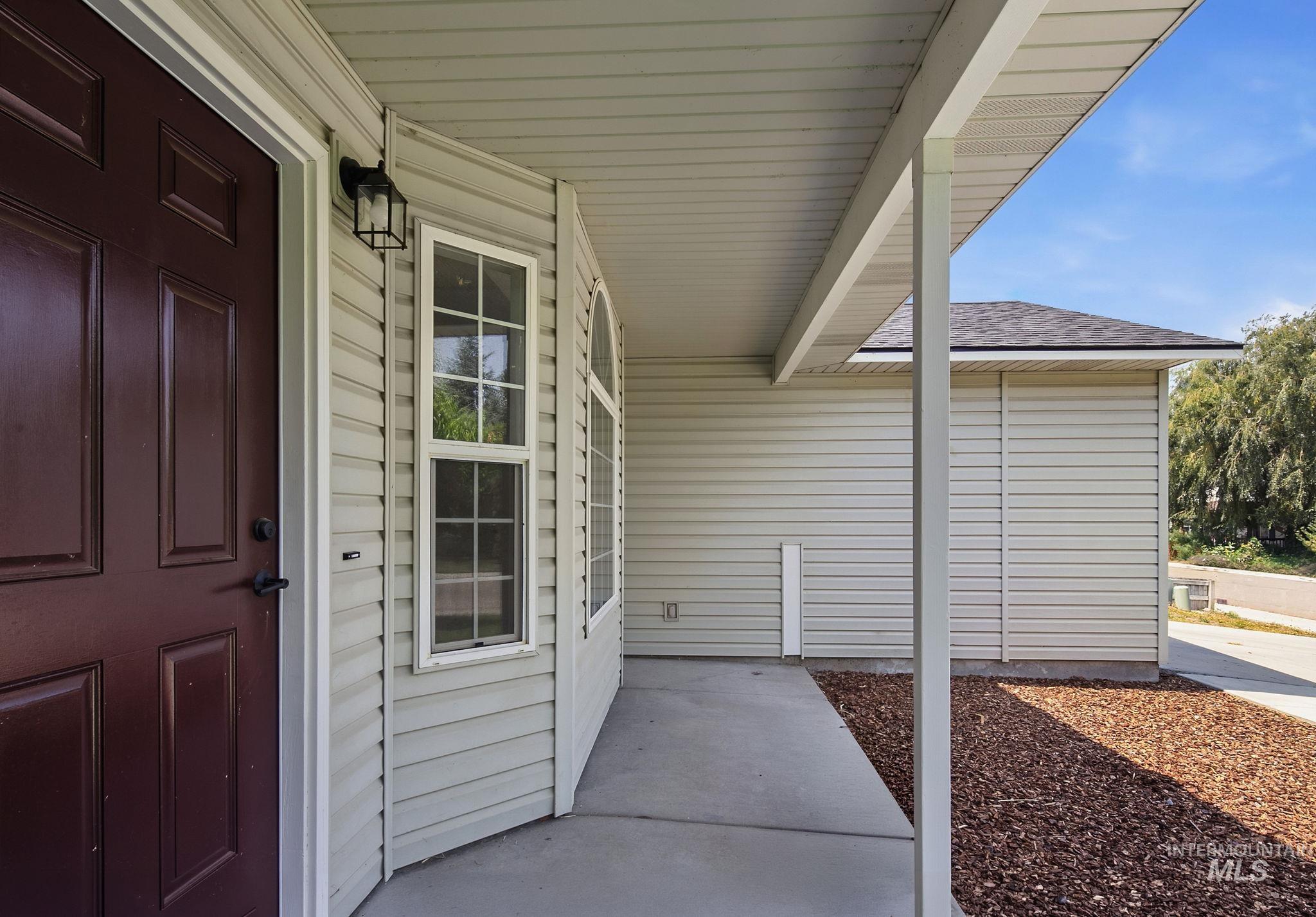 619 E Trail Creek Dr, Nampa, Idaho 83686, 3 Bedrooms, 2 Bathrooms, Residential For Sale, Price $388,000, 98994999