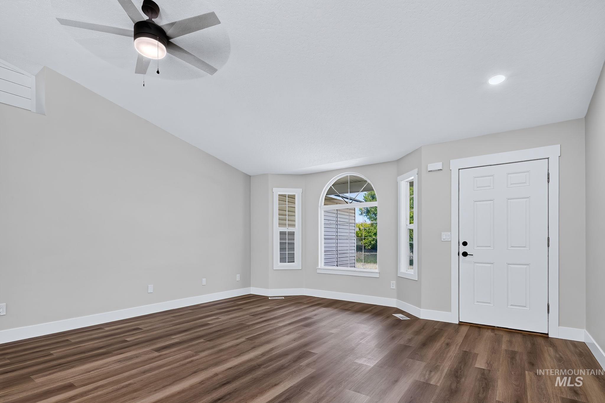 619 E Trail Creek Dr, Nampa, Idaho 83686, 3 Bedrooms, 2 Bathrooms, Residential For Sale, Price $388,000, 98994999