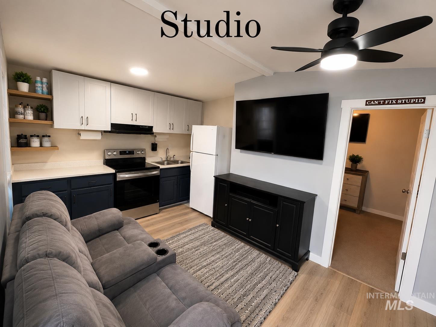 1205 Chicago St, Nampa, Idaho 83686, 5 Bedrooms, 2 Bathrooms, Residential For Sale, Price $459,900,MLS 98995000