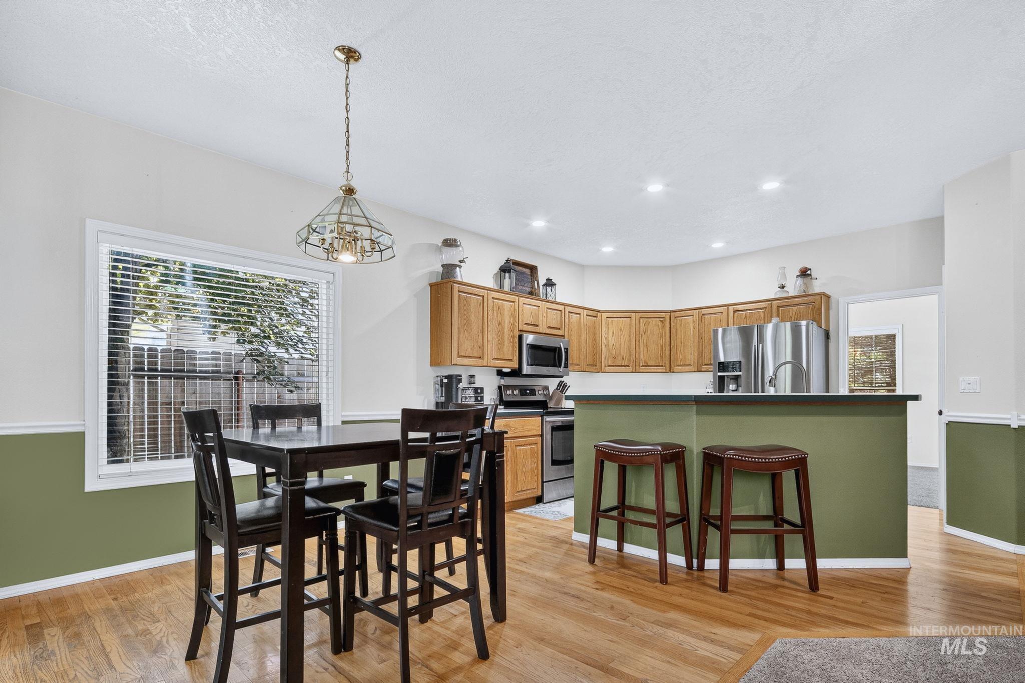 2498 S Bayou Bar Way, Meridian, Idaho 83642, 3 Bedrooms, 2 Bathrooms, Residential For Sale, Price $515,000,MLS 98995001