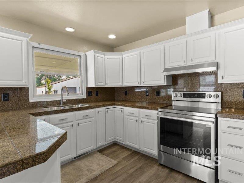 5311 Tripple Ct, Nampa, Idaho 83687, 4 Bedrooms, 2.5 Bathrooms, Residential For Sale, Price $1,100,000,MLS 98995002