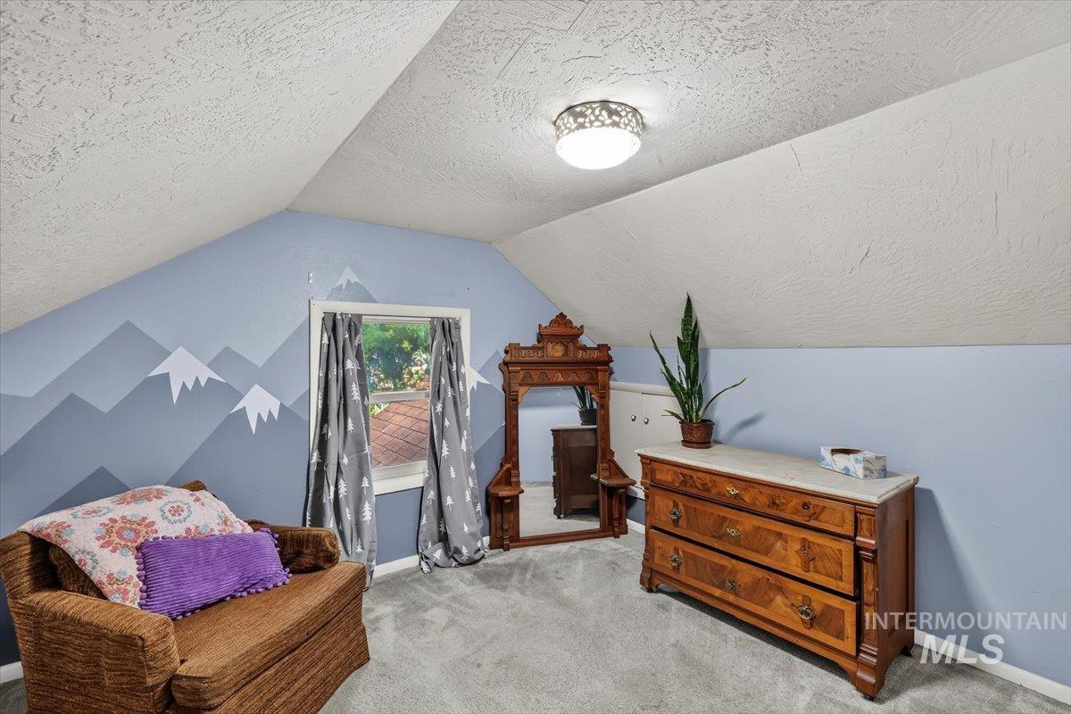 1401 Cleveland Blvd, Caldwell, Idaho 83605, 4 Bedrooms, 1.5 Bathrooms, Residential For Sale, Price $399,000,MLS 98995006