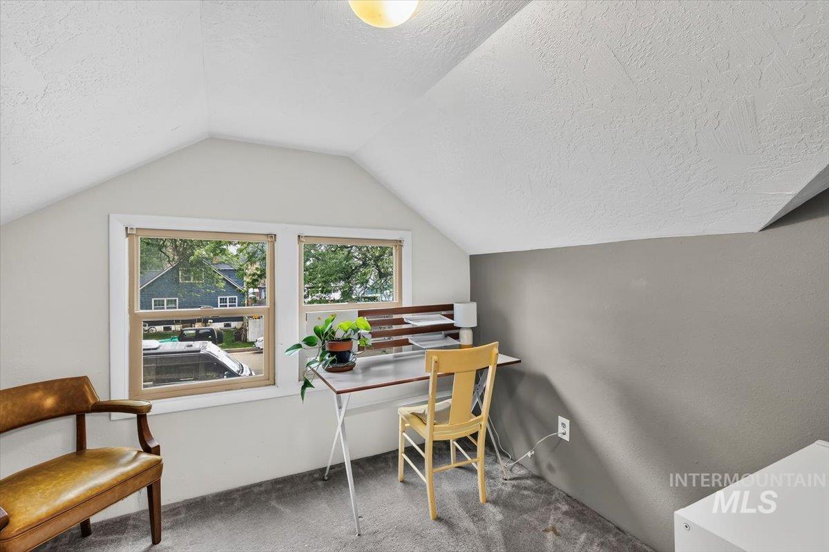 1401 Cleveland Blvd, Caldwell, Idaho 83605, 4 Bedrooms, 1.5 Bathrooms, Residential For Sale, Price $399,000,MLS 98995006