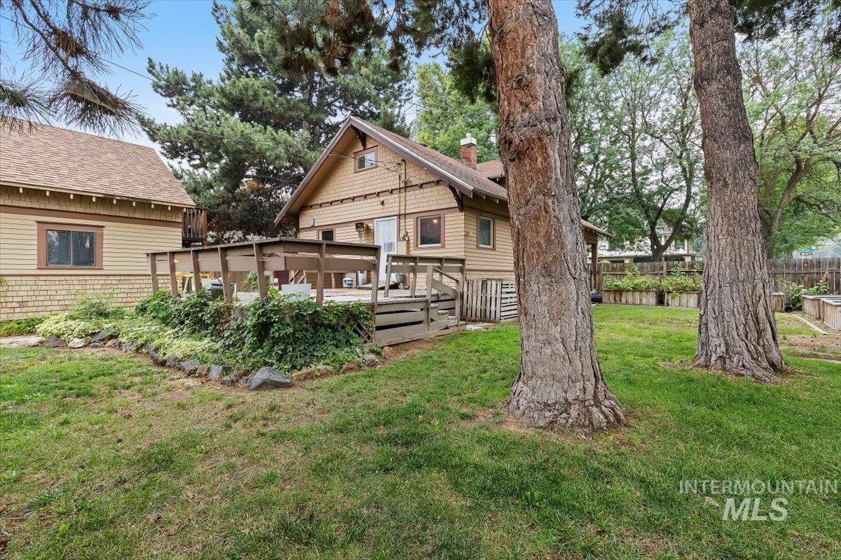 1401 Cleveland Blvd, Caldwell, Idaho 83605, 4 Bedrooms, 1.5 Bathrooms, Residential For Sale, Price $399,000,MLS 98995006
