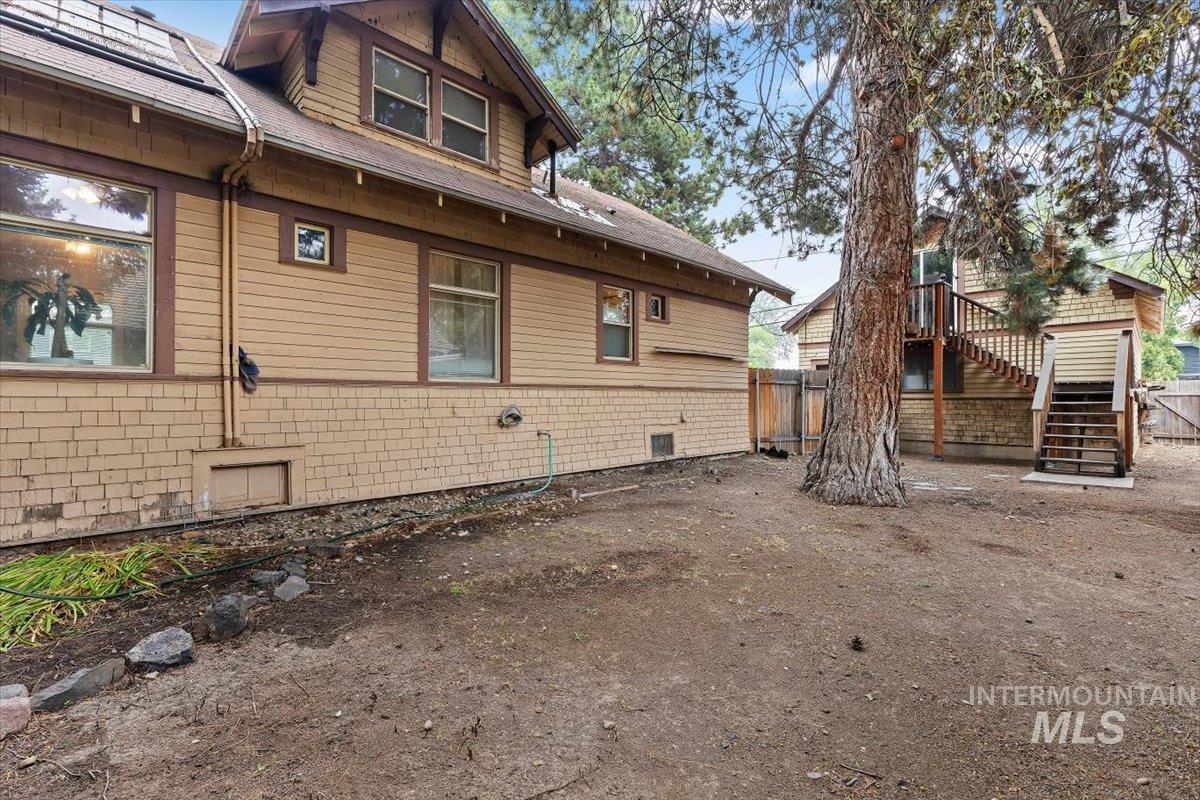 1401 Cleveland Blvd, Caldwell, Idaho 83605, 4 Bedrooms, 1.5 Bathrooms, Residential For Sale, Price $399,000,MLS 98995006