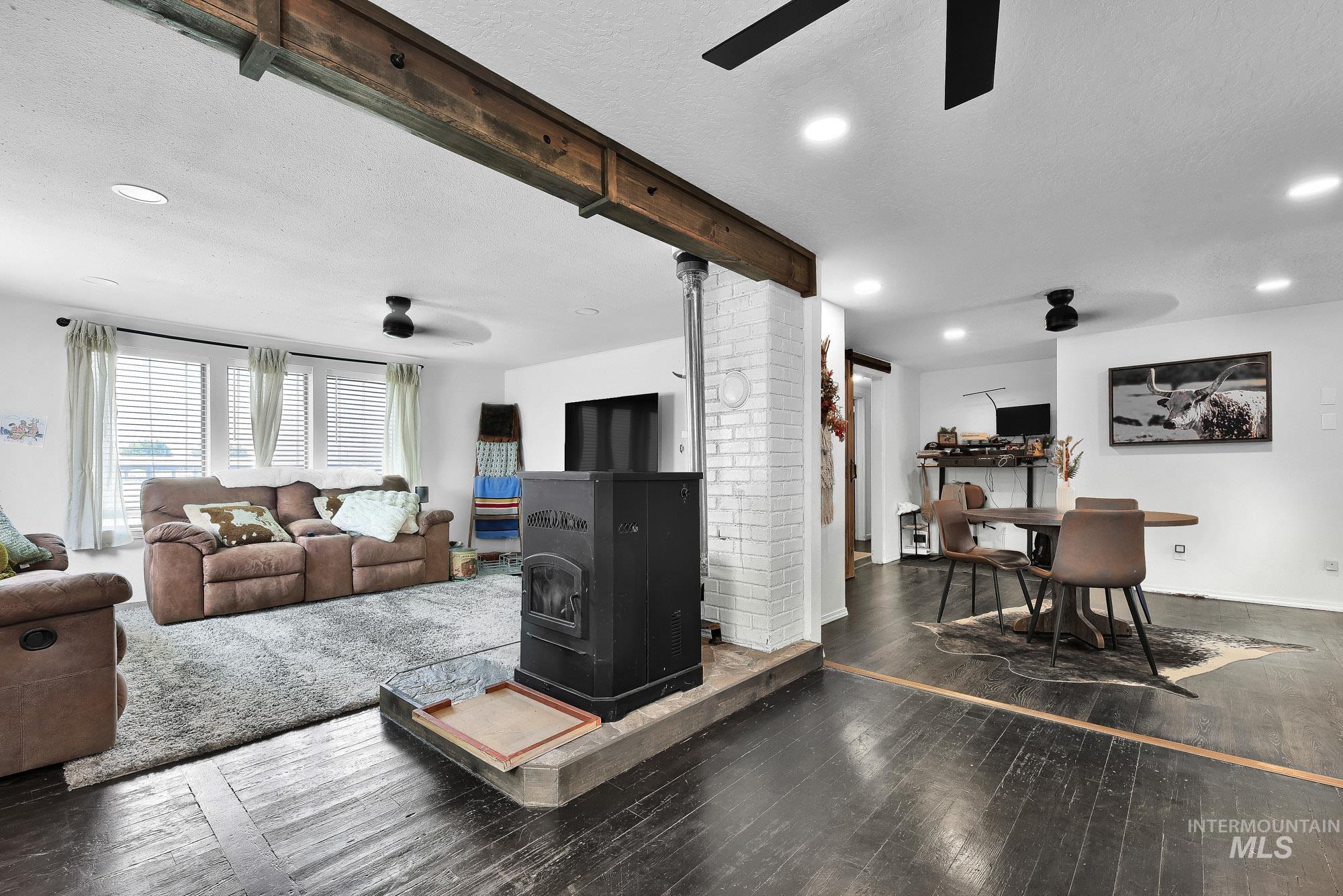 24900 Market Rd, Parma, Idaho 83660, 4 Bedrooms, 2 Bathrooms, Residential For Sale, Price $1,400,000, 98995009