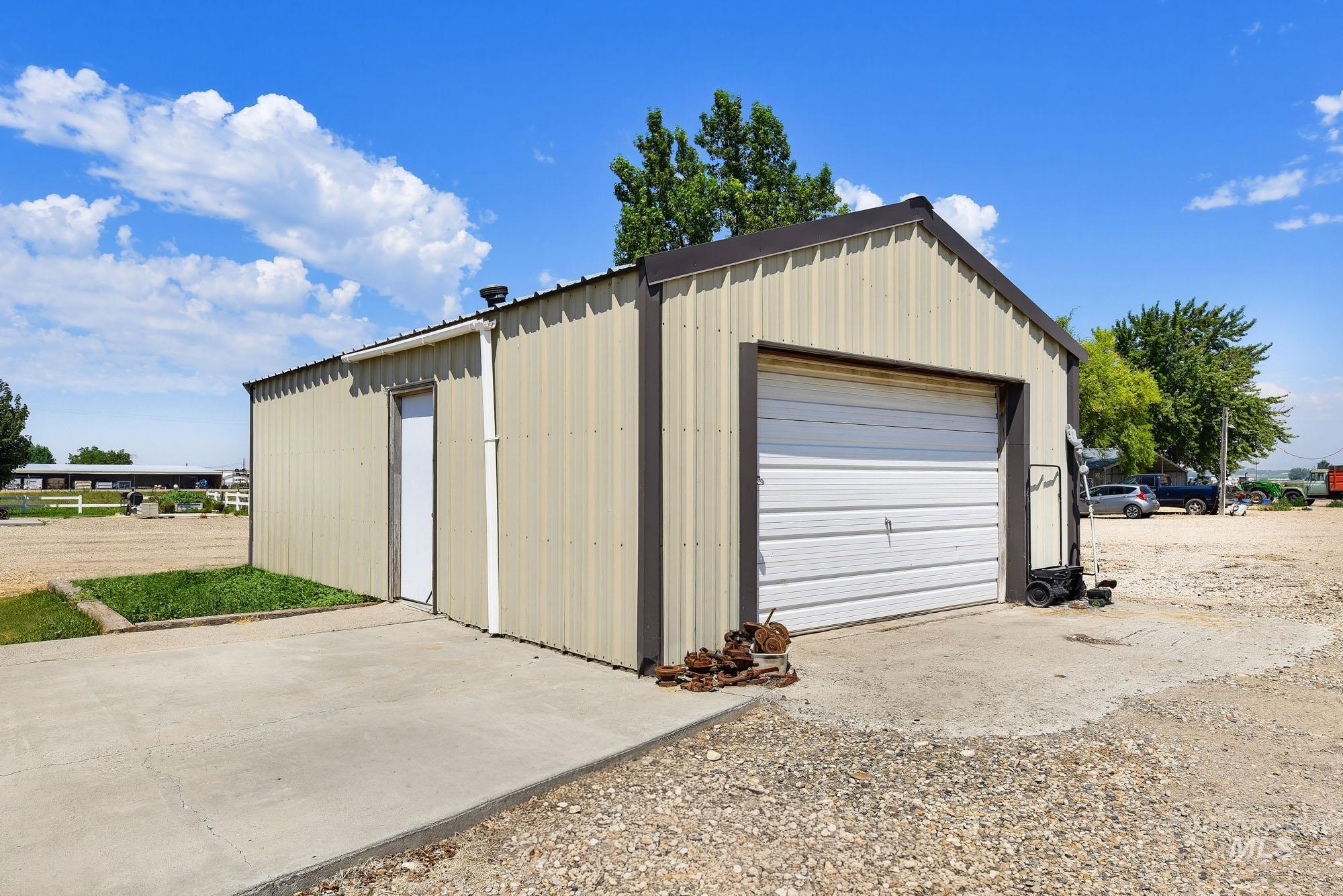 24900 Market Rd, Parma, Idaho 83660, 4 Bedrooms, 2 Bathrooms, Residential For Sale, Price $1,400,000, 98995009