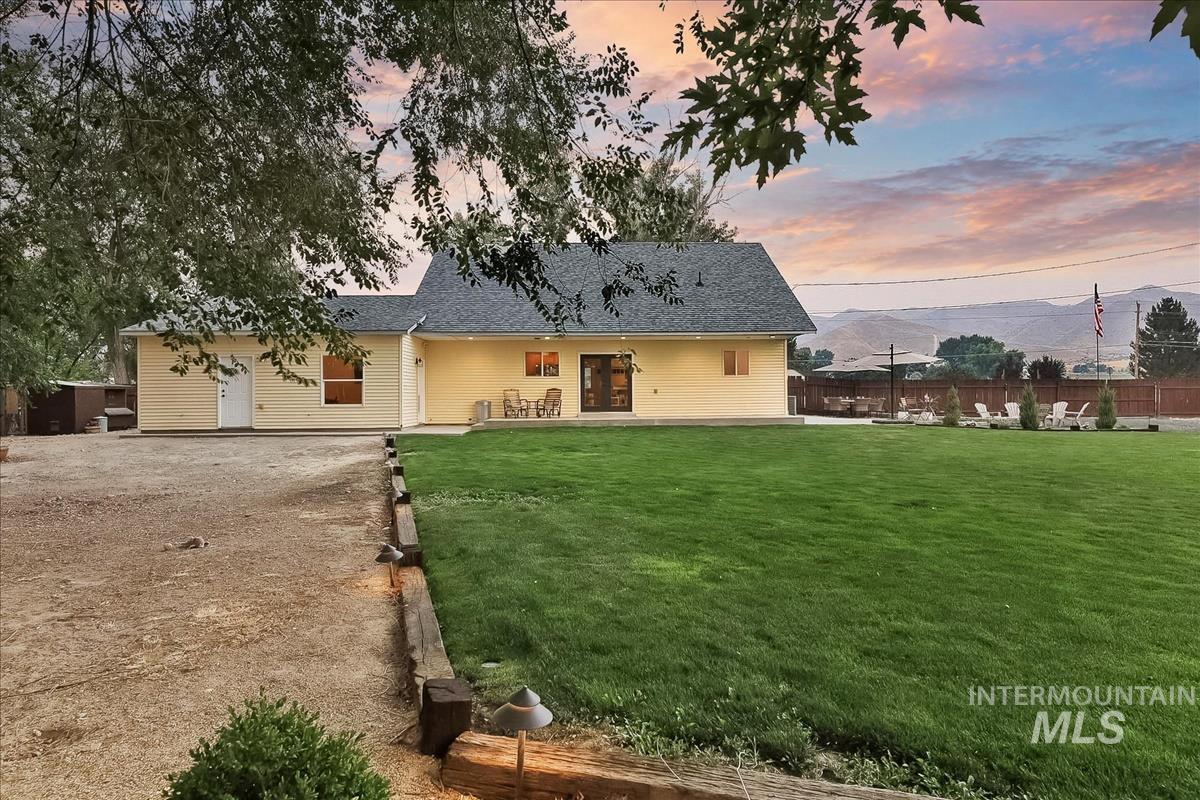 983 N Plaza Rd, Emmett, Idaho 83617, 3 Bedrooms, 2.5 Bathrooms, Residential For Sale, Price $775,000,MLS 98995010