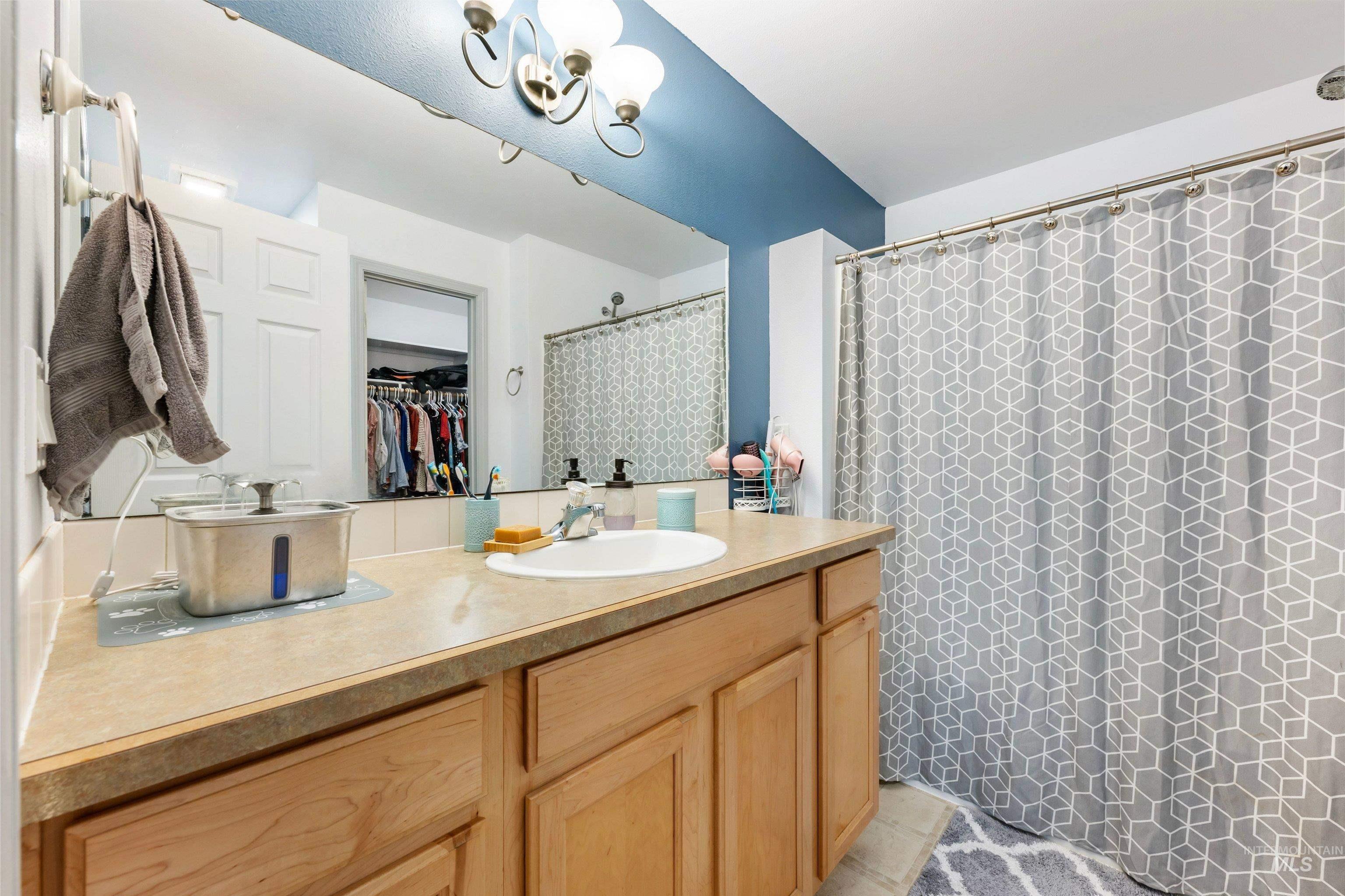 464 NW Jerome Ave, Mountain Home, Idaho 83647, 4 Bedrooms, 2 Bathrooms, Residential For Sale, Price $370,000, 98995011
