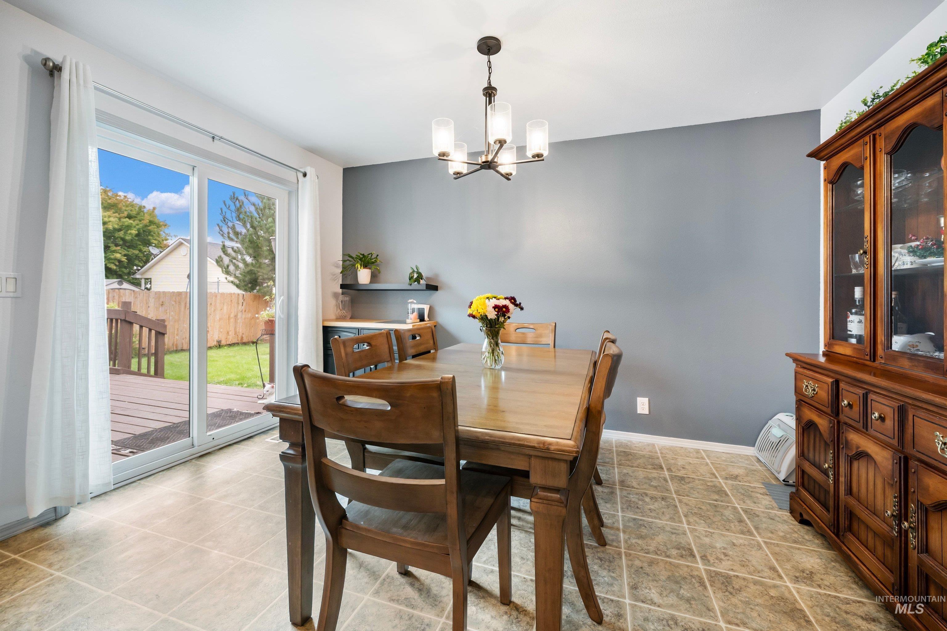 464 NW Jerome Ave, Mountain Home, Idaho 83647, 4 Bedrooms, 2 Bathrooms, Residential For Sale, Price $370,000, 98995011