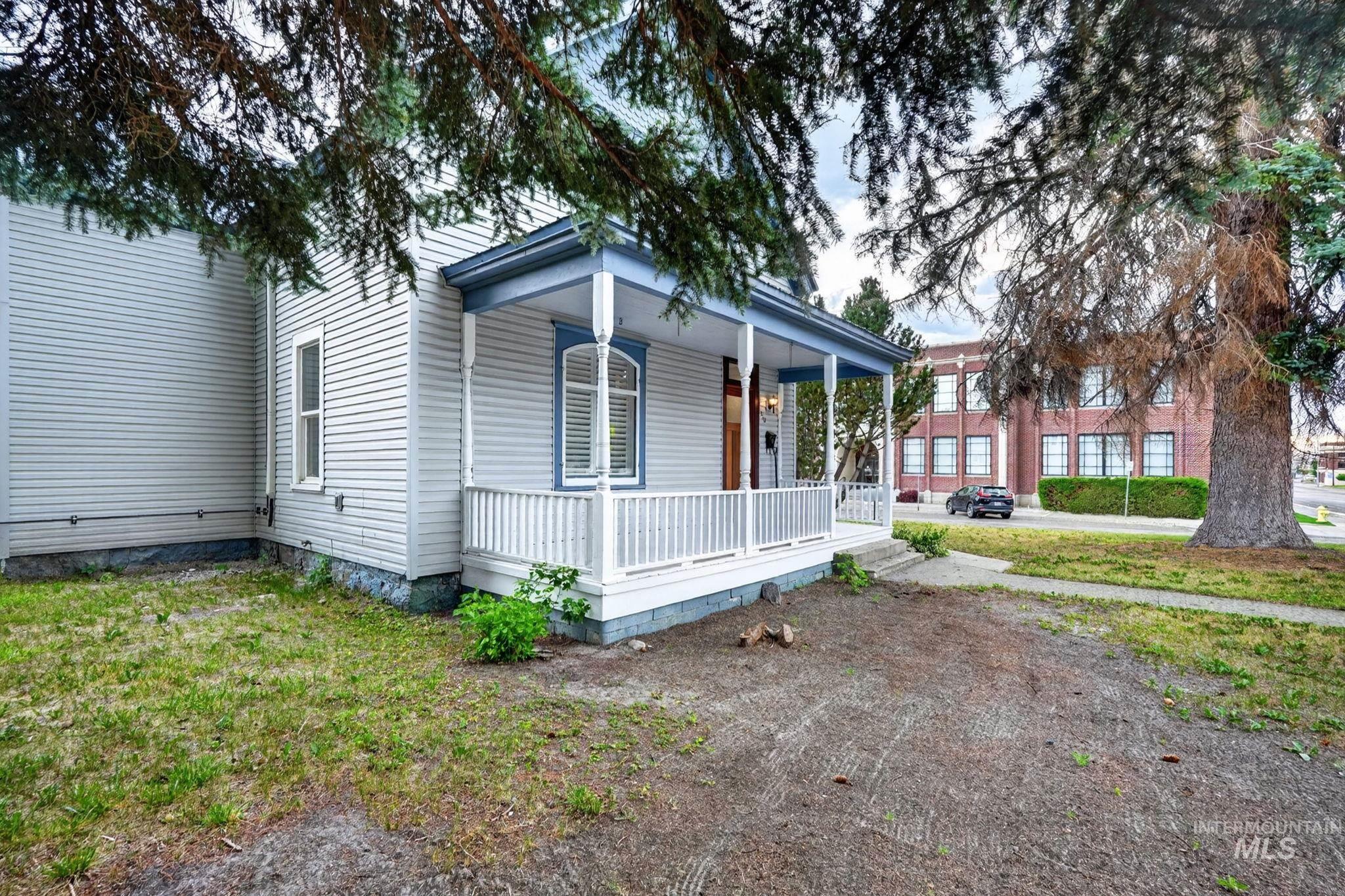 310 Elm Street, Idaho Falls, Idaho 83402, 4 Bedrooms, 2 Bathrooms, Residential For Sale, Price $699,000,MLS 98995012