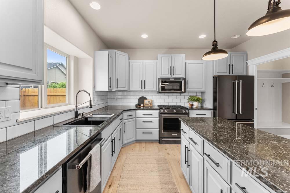 9703 W Blue Meadows St, Boise, Idaho 83709, 3 Bedrooms, 2.5 Bathrooms, Residential For Sale, Price $569,900,MLS 98995018