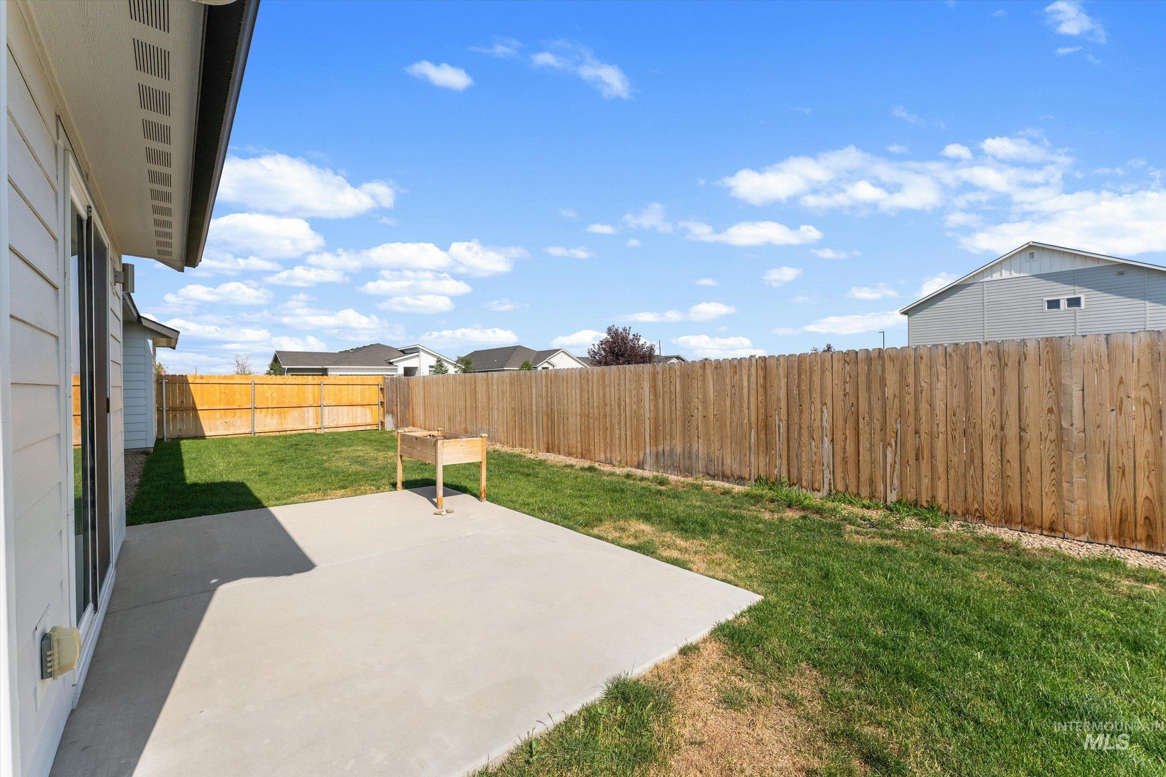 1060 SW Shikra, Mountain Home, Idaho 83647, 4 Bedrooms, 2 Bathrooms, Residential For Sale, Price $399,000,MLS 98995019