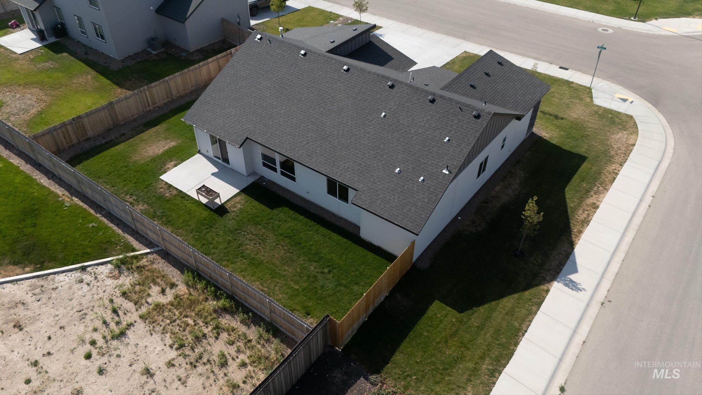 1060 SW Shikra, Mountain Home, Idaho 83647, 4 Bedrooms, 2 Bathrooms, Residential For Sale, Price $399,000,MLS 98995019