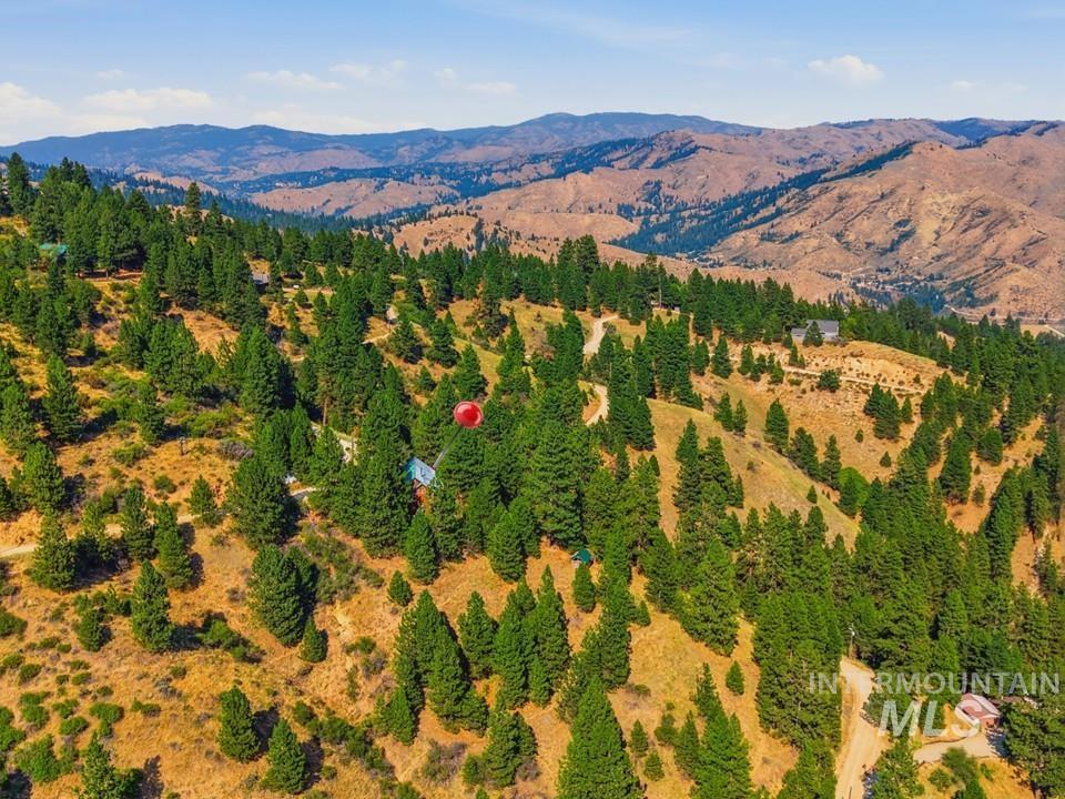 242 Wilderness Way, Boise, Idaho 83716, 3 Bedrooms, 2 Bathrooms, Residential For Sale, Price $625,000, 98995024