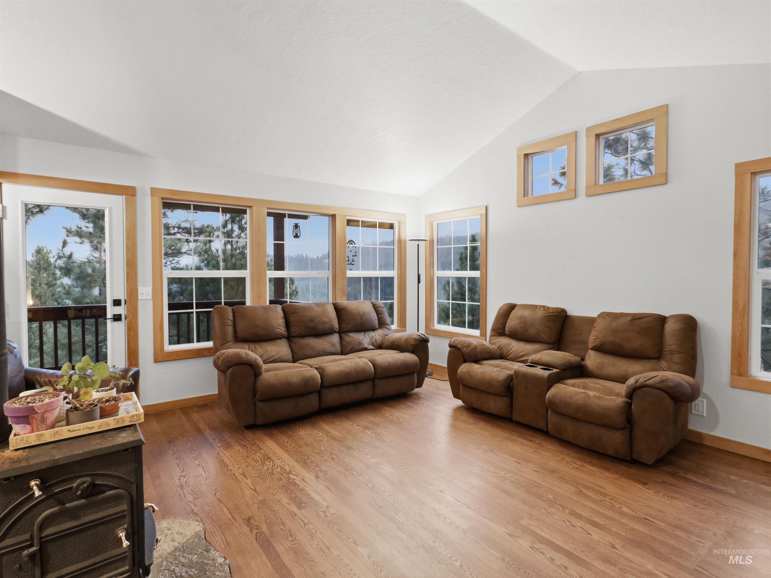 242 Wilderness Way, Boise, Idaho 83716, 3 Bedrooms, 2 Bathrooms, Residential For Sale, Price $625,000, 98995024