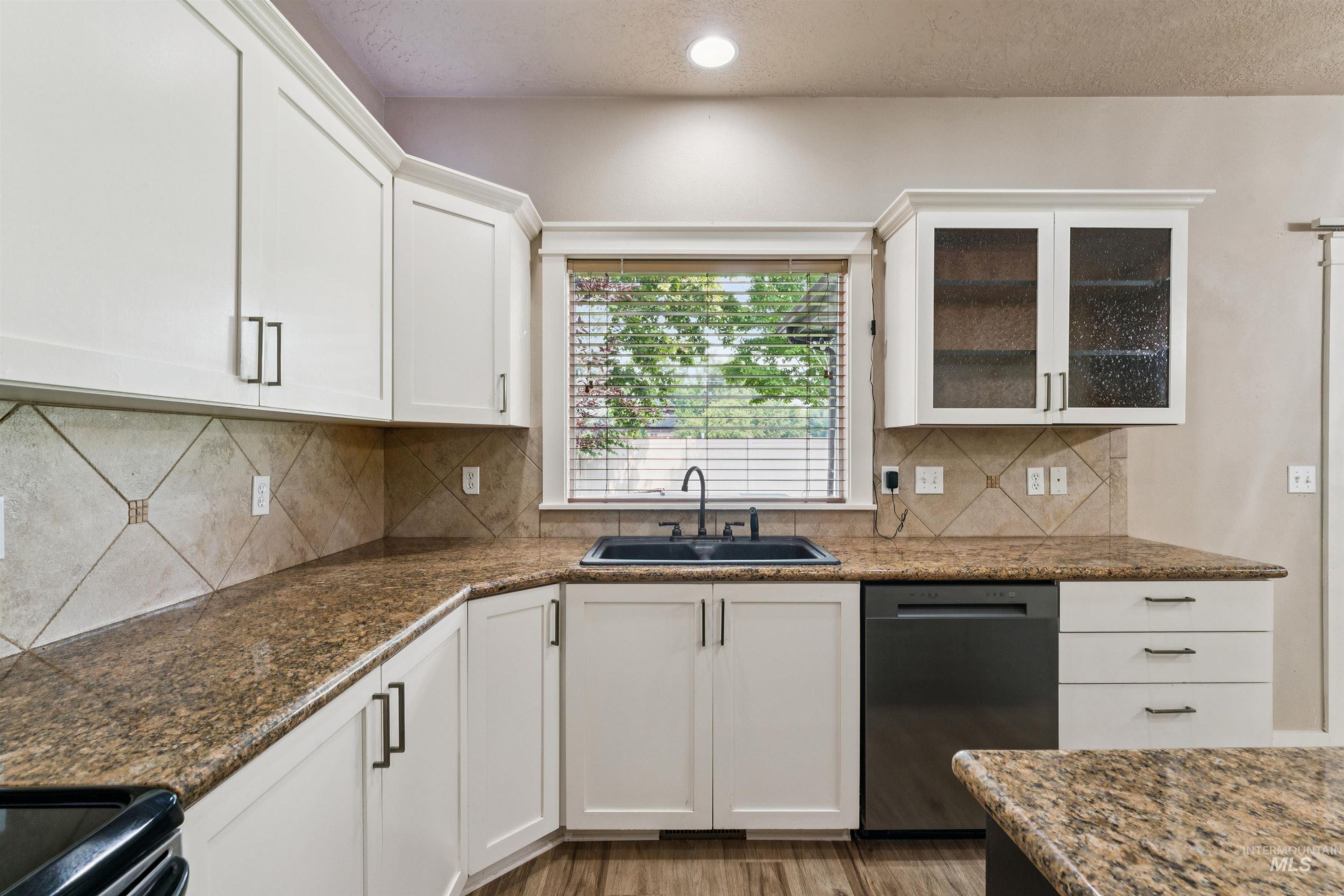 1902 E Mountain Man, Meridian, Idaho 83646, 4 Bedrooms, 2.5 Bathrooms, Residential For Sale, Price $564,900,MLS 98995026