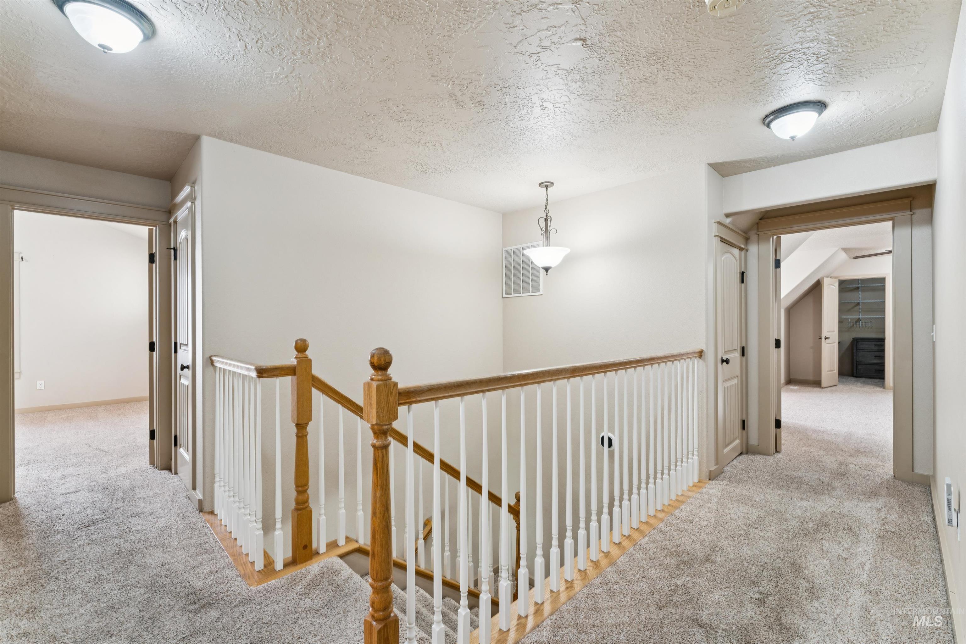 1902 E Mountain Man, Meridian, Idaho 83646, 4 Bedrooms, 2.5 Bathrooms, Residential For Sale, Price $564,900,MLS 98995026