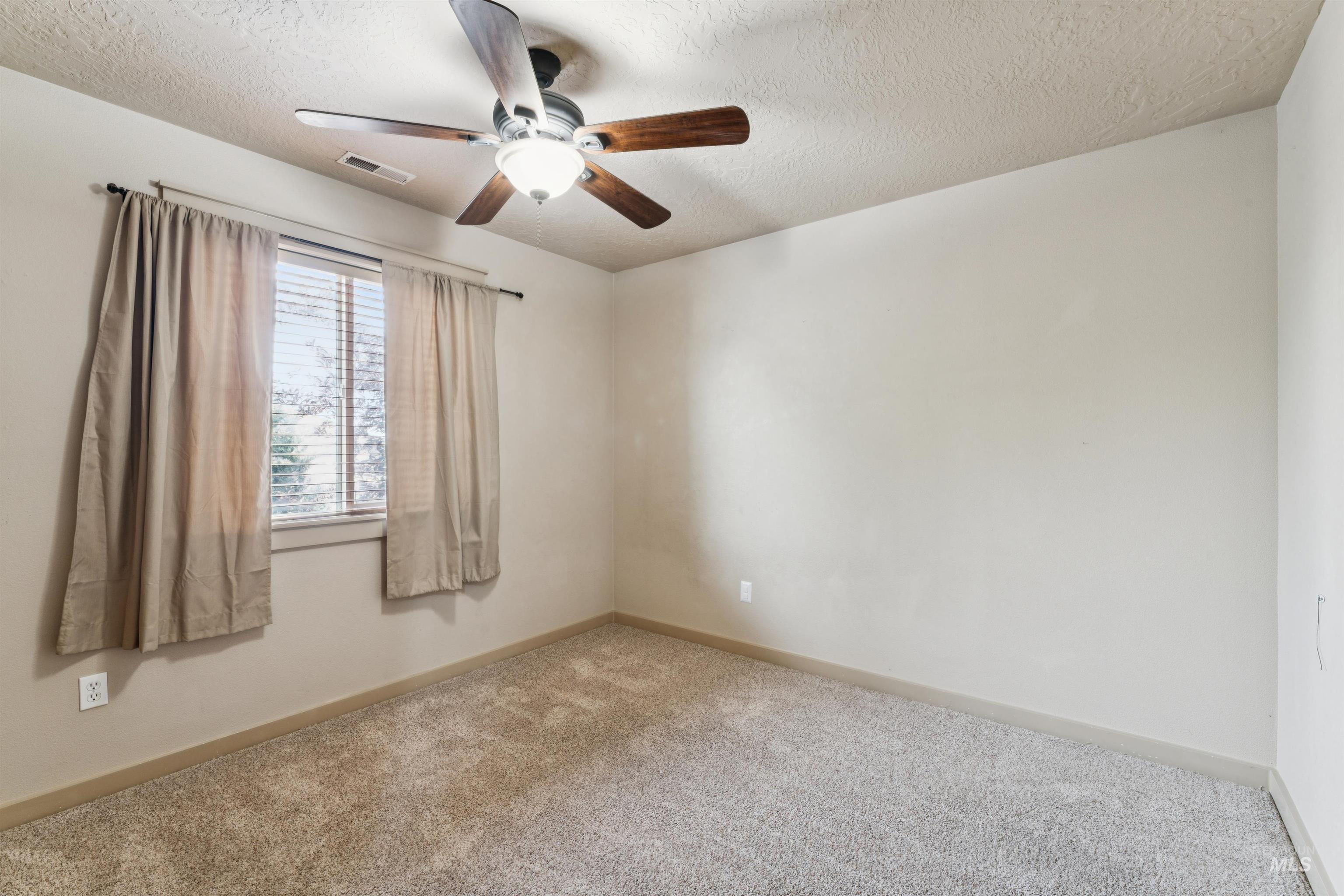 1902 E Mountain Man, Meridian, Idaho 83646, 4 Bedrooms, 2.5 Bathrooms, Residential For Sale, Price $564,900,MLS 98995026