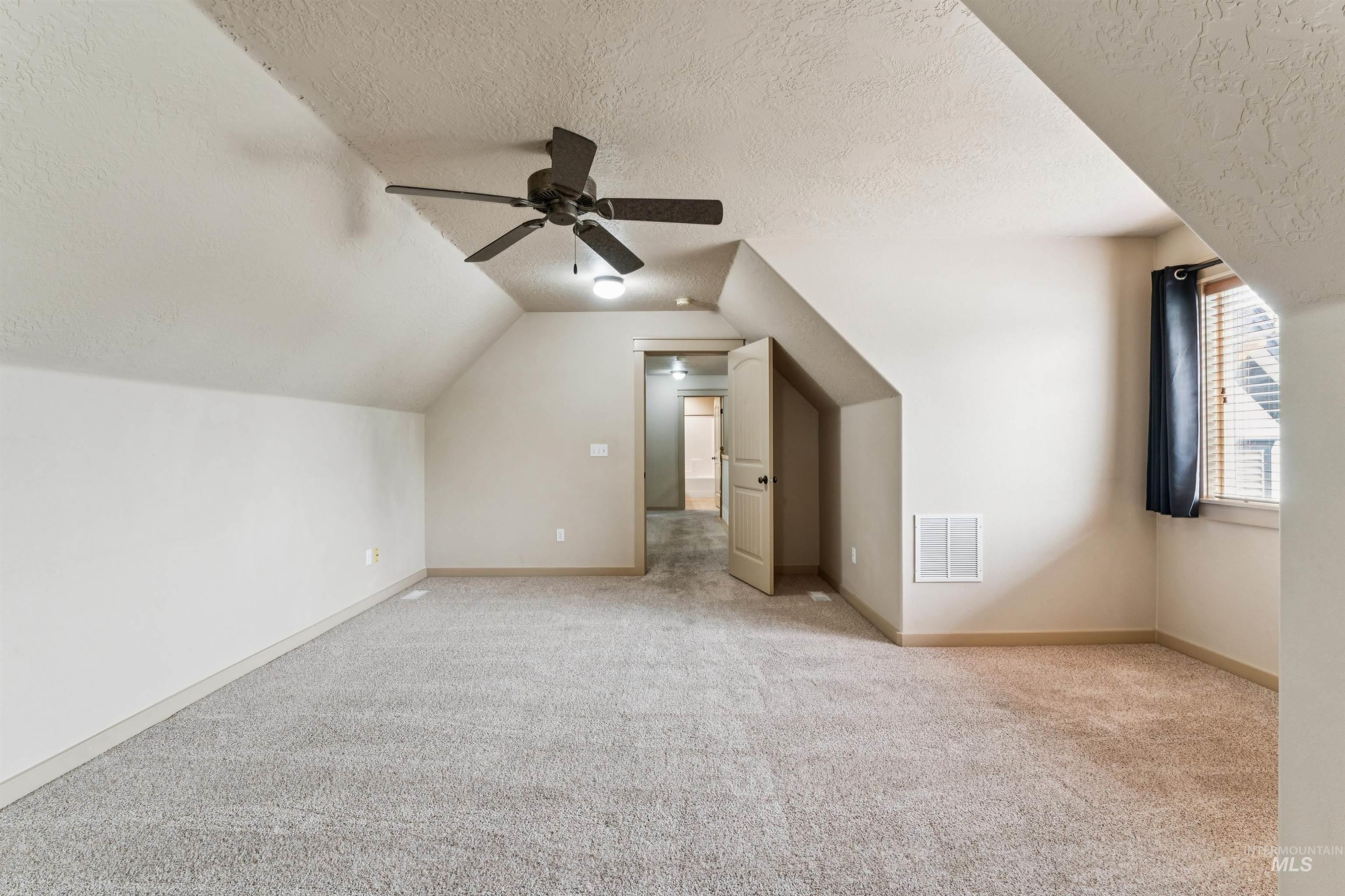 1902 E Mountain Man, Meridian, Idaho 83646, 4 Bedrooms, 2.5 Bathrooms, Residential For Sale, Price $564,900,MLS 98995026