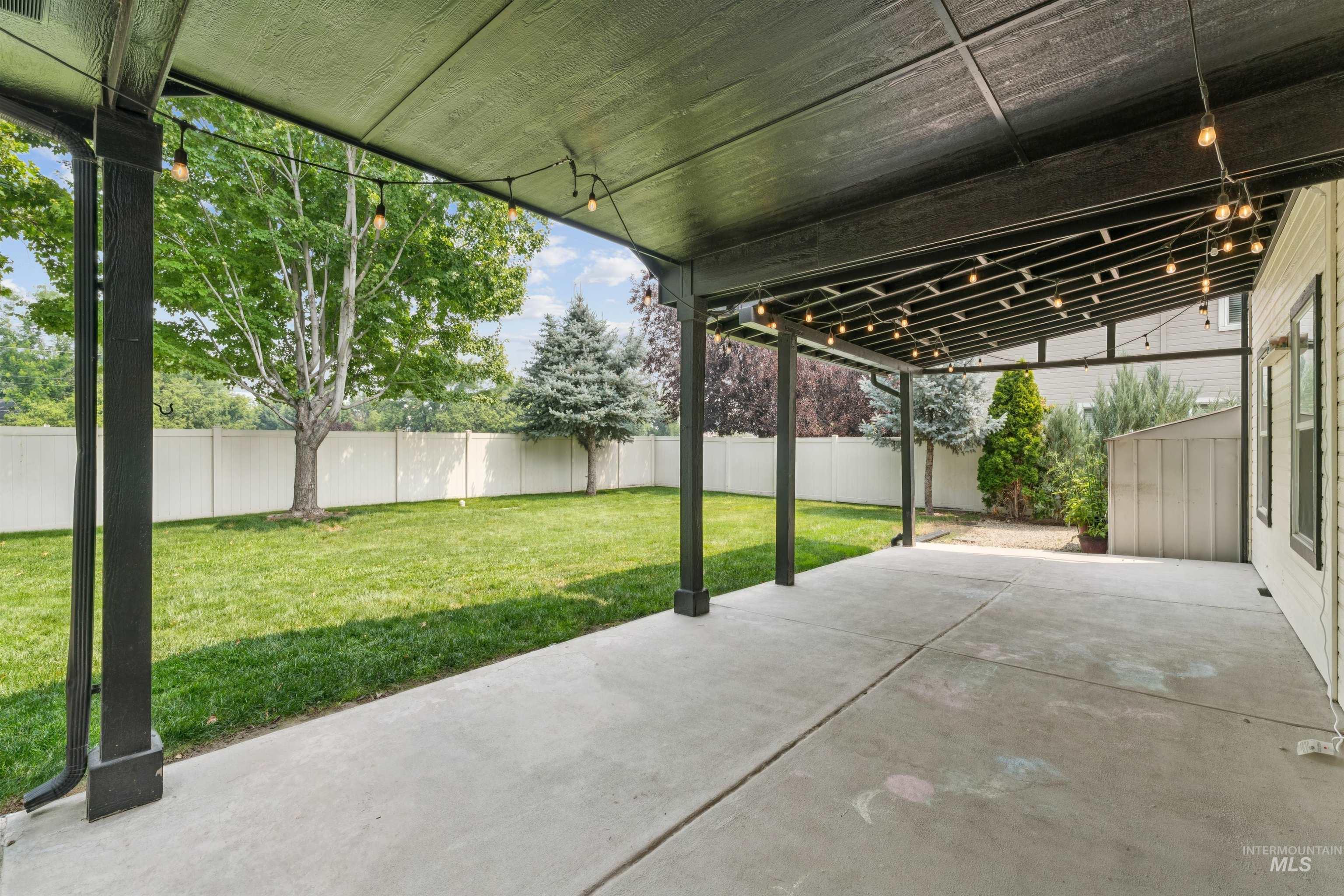 1902 E Mountain Man, Meridian, Idaho 83646, 4 Bedrooms, 2.5 Bathrooms, Residential For Sale, Price $564,900,MLS 98995026