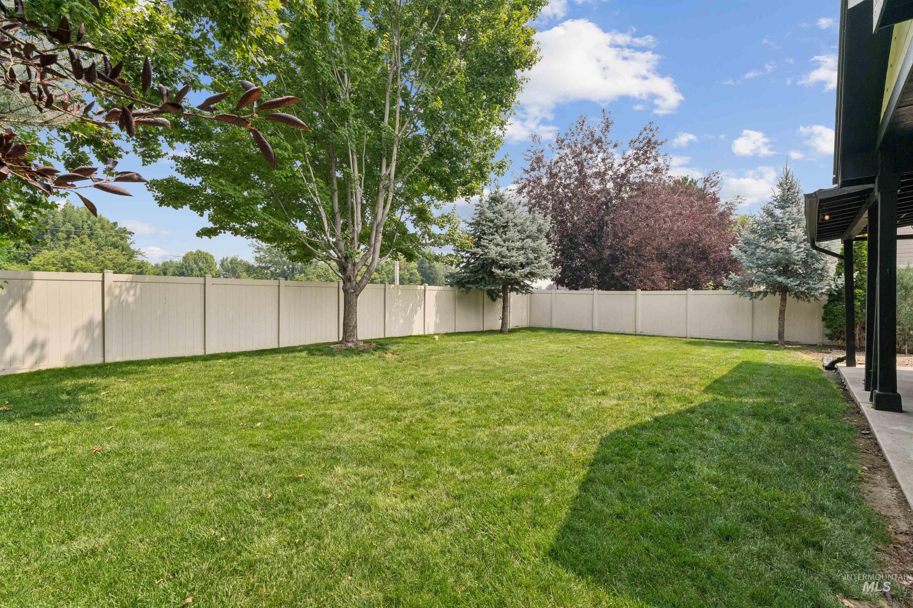 1902 E Mountain Man, Meridian, Idaho 83646, 4 Bedrooms, 2.5 Bathrooms, Residential For Sale, Price $564,900,MLS 98995026