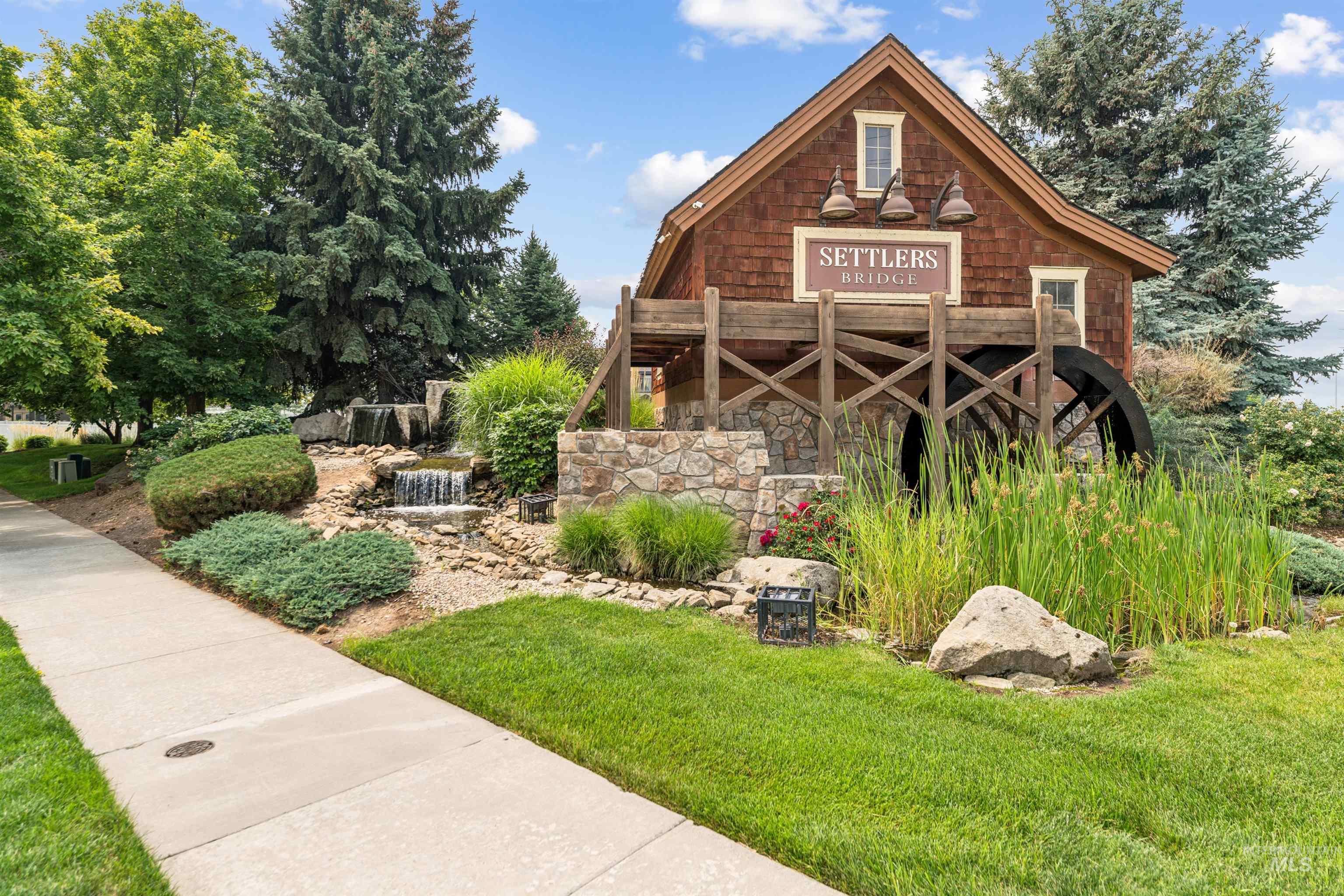 1902 E Mountain Man, Meridian, Idaho 83646, 4 Bedrooms, 2.5 Bathrooms, Residential For Sale, Price $564,900,MLS 98995026