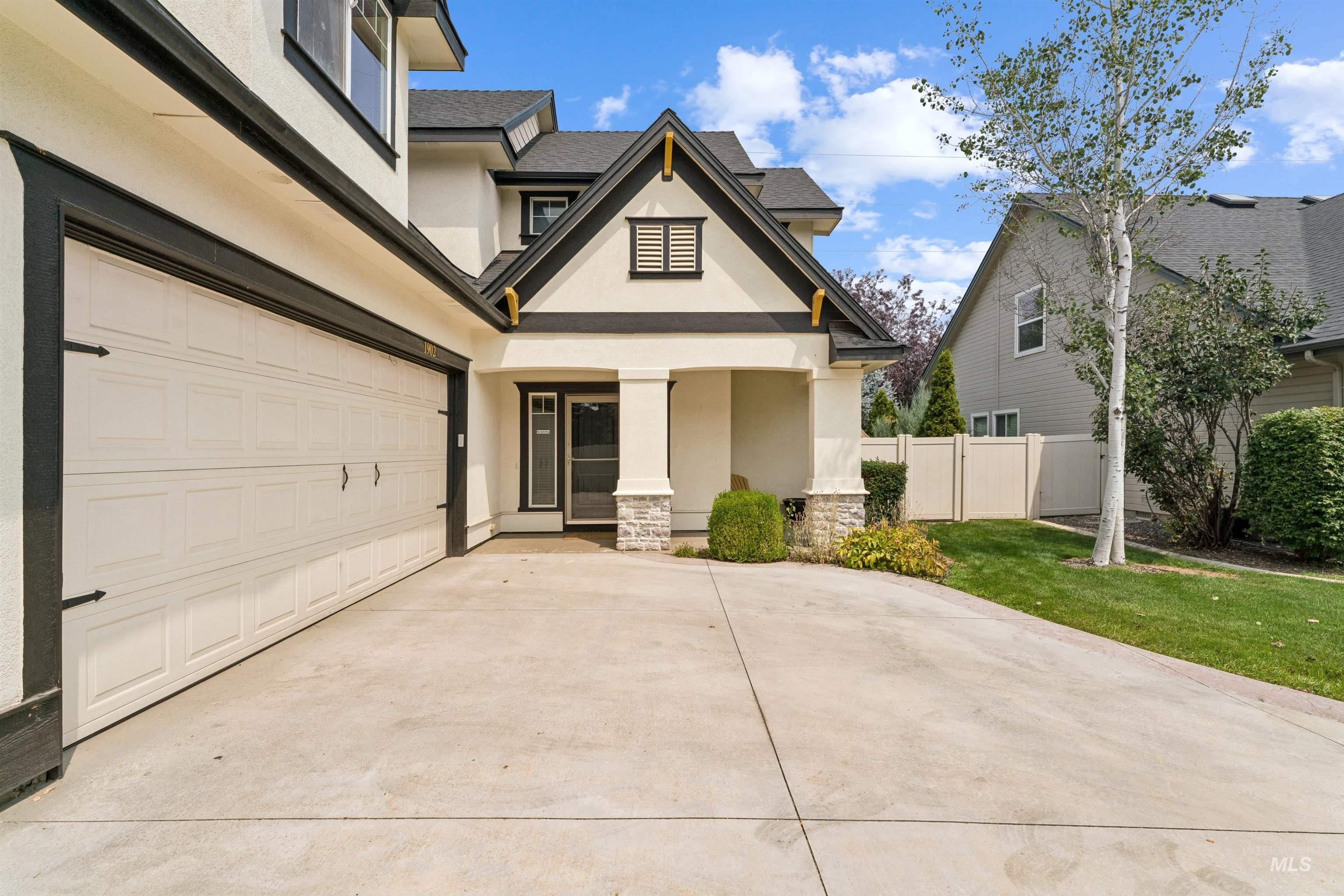 1902 E Mountain Man, Meridian, Idaho 83646, 4 Bedrooms, 2.5 Bathrooms, Residential For Sale, Price $564,900,MLS 98995026