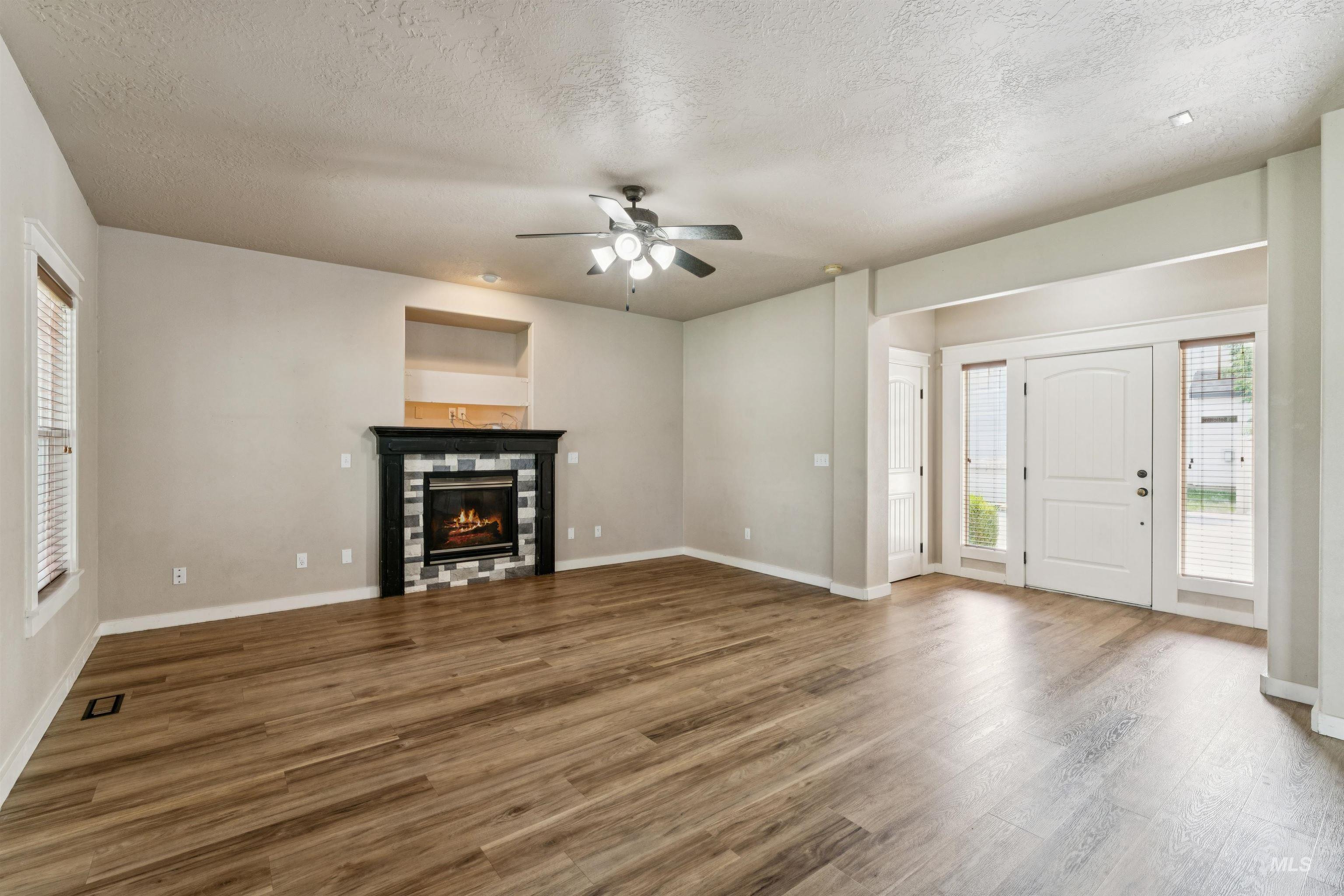 1902 E Mountain Man, Meridian, Idaho 83646, 4 Bedrooms, 2.5 Bathrooms, Residential For Sale, Price $564,900,MLS 98995026