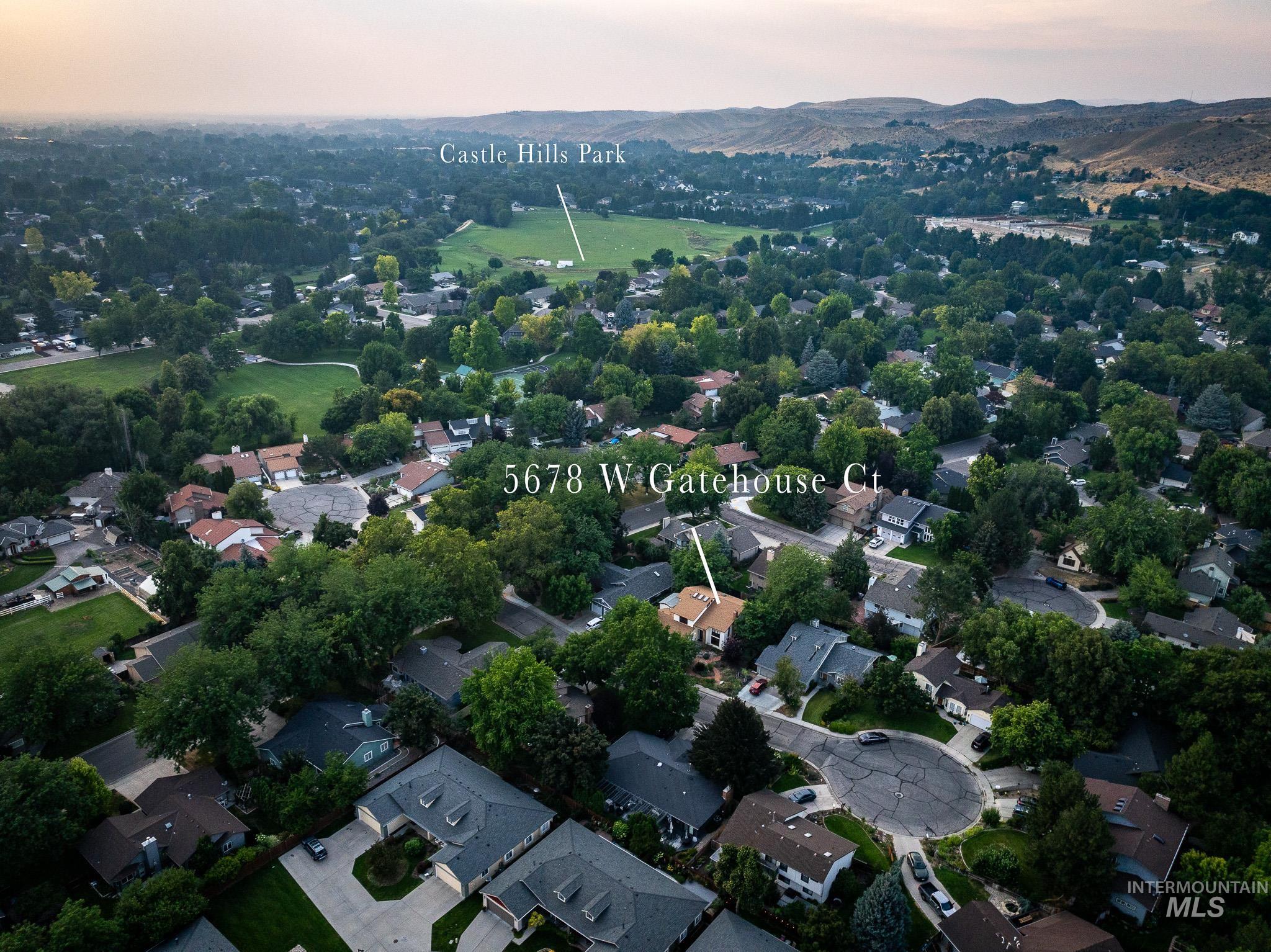 5678 W Gate House Ct, Boise, Idaho 83703, 3 Bedrooms, 2.5 Bathrooms, Residential For Sale, Price $650,000, 98995028
