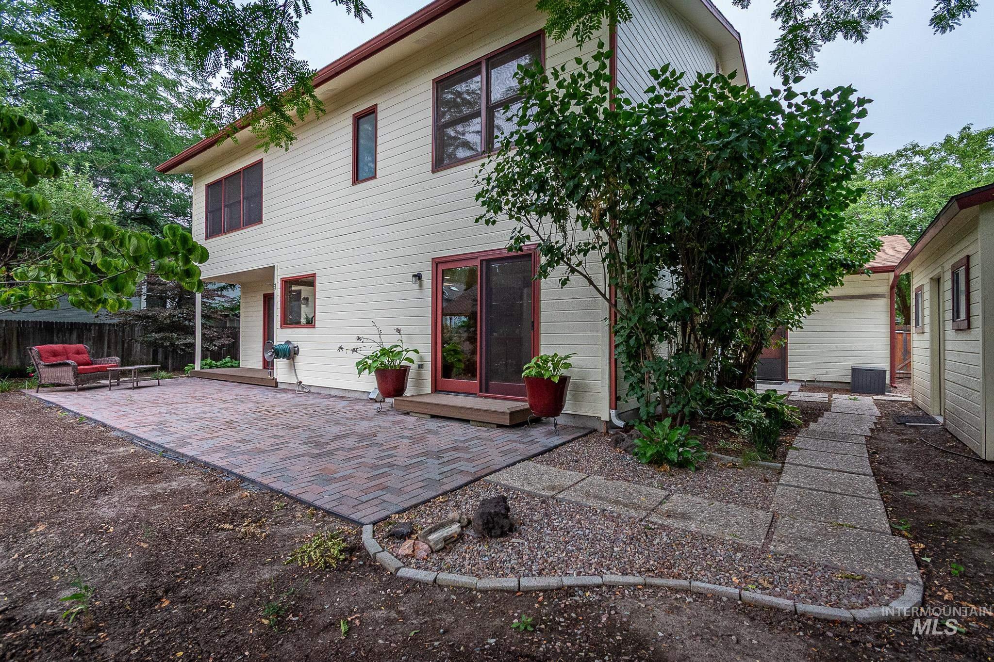 5678 W Gate House Ct, Boise, Idaho 83703, 3 Bedrooms, 2.5 Bathrooms, Residential For Sale, Price $650,000, 98995028