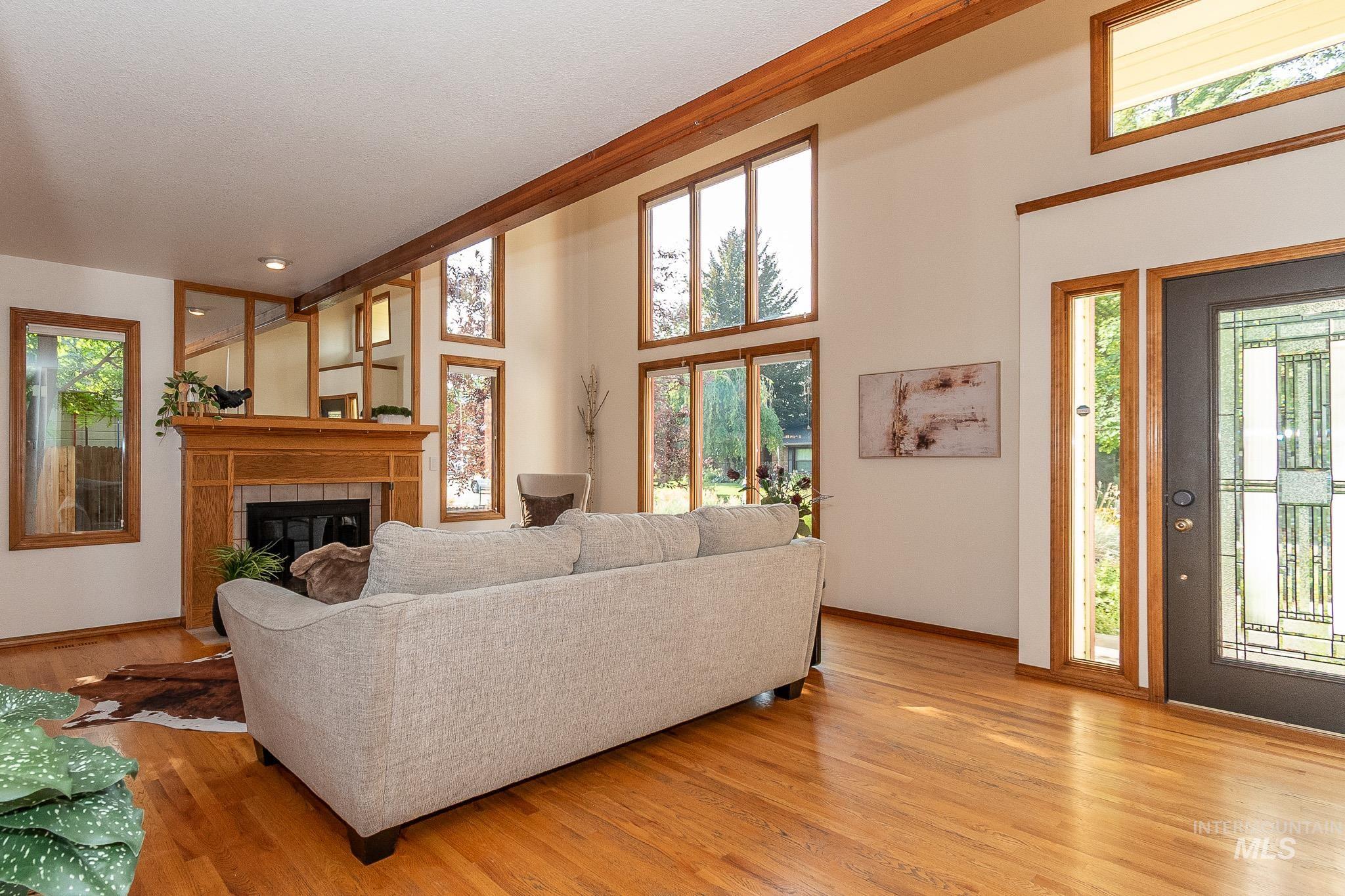 5678 W Gate House Ct, Boise, Idaho 83703, 3 Bedrooms, 2.5 Bathrooms, Residential For Sale, Price $650,000, 98995028