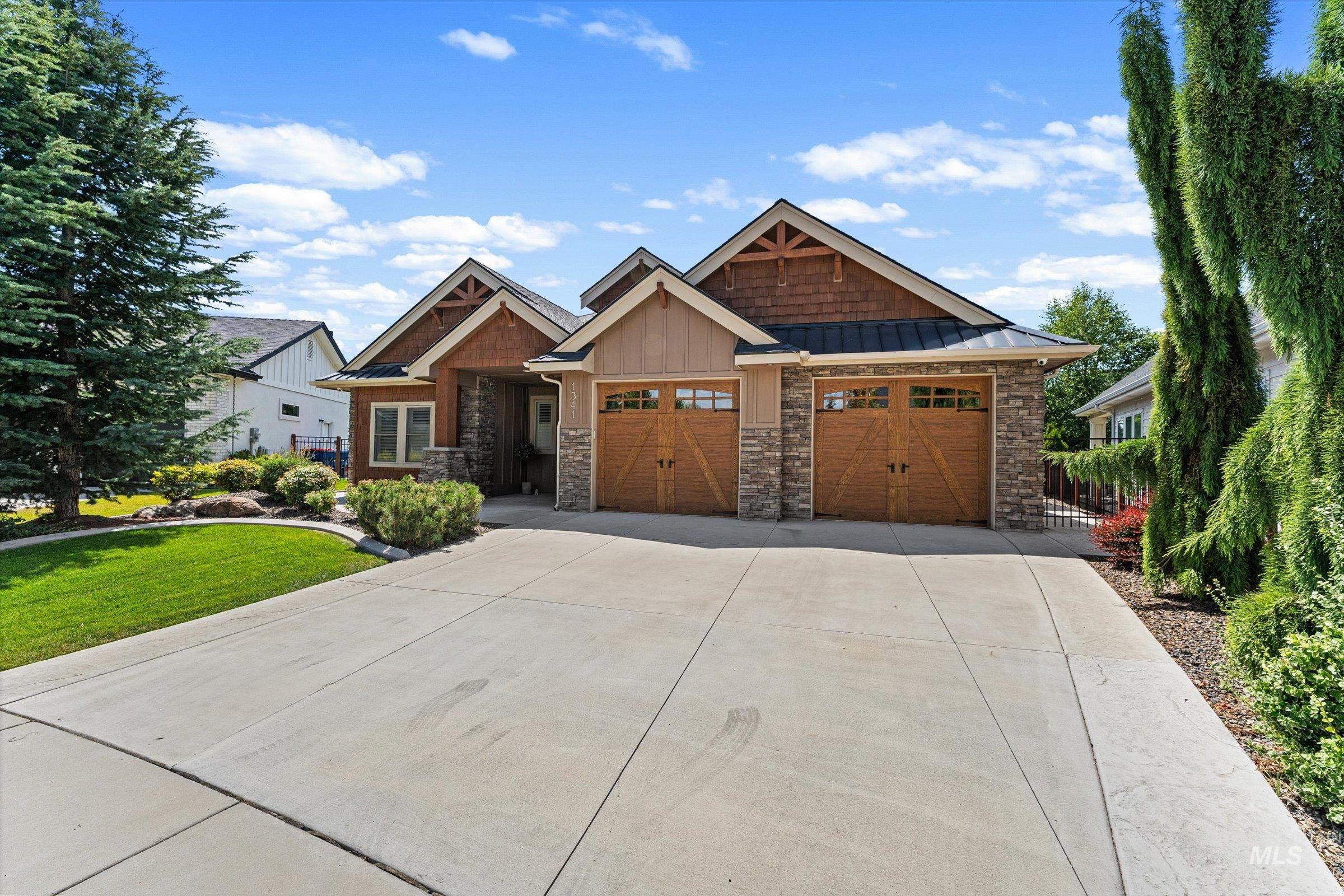 1341 N Willowick, Eagle, Idaho 83616, 3 Bedrooms, 2.5 Bathrooms, Residential For Sale, Price $760,000, 98995031