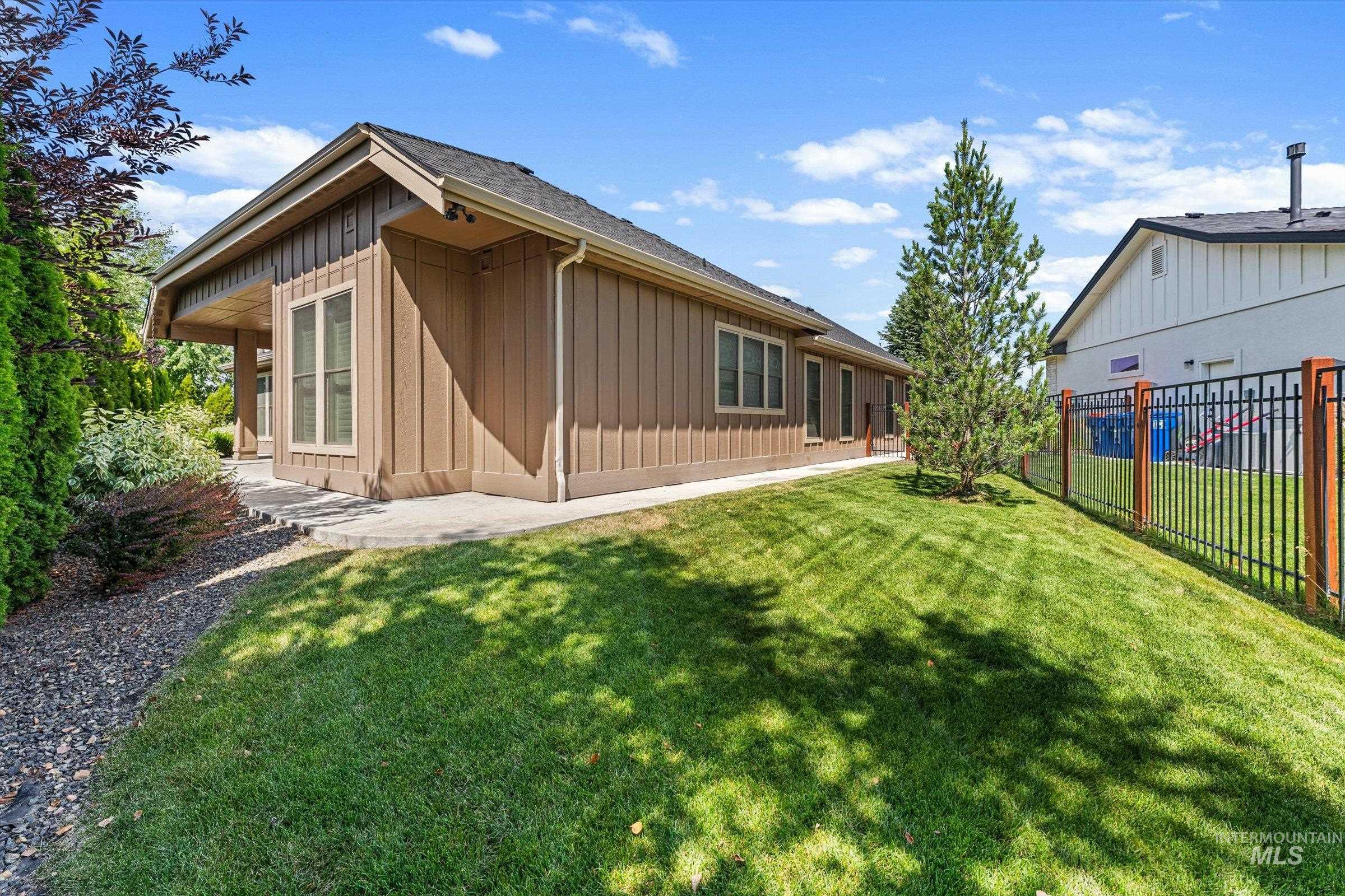 1341 N Willowick, Eagle, Idaho 83616, 3 Bedrooms, 2.5 Bathrooms, Residential For Sale, Price $760,000, 98995031