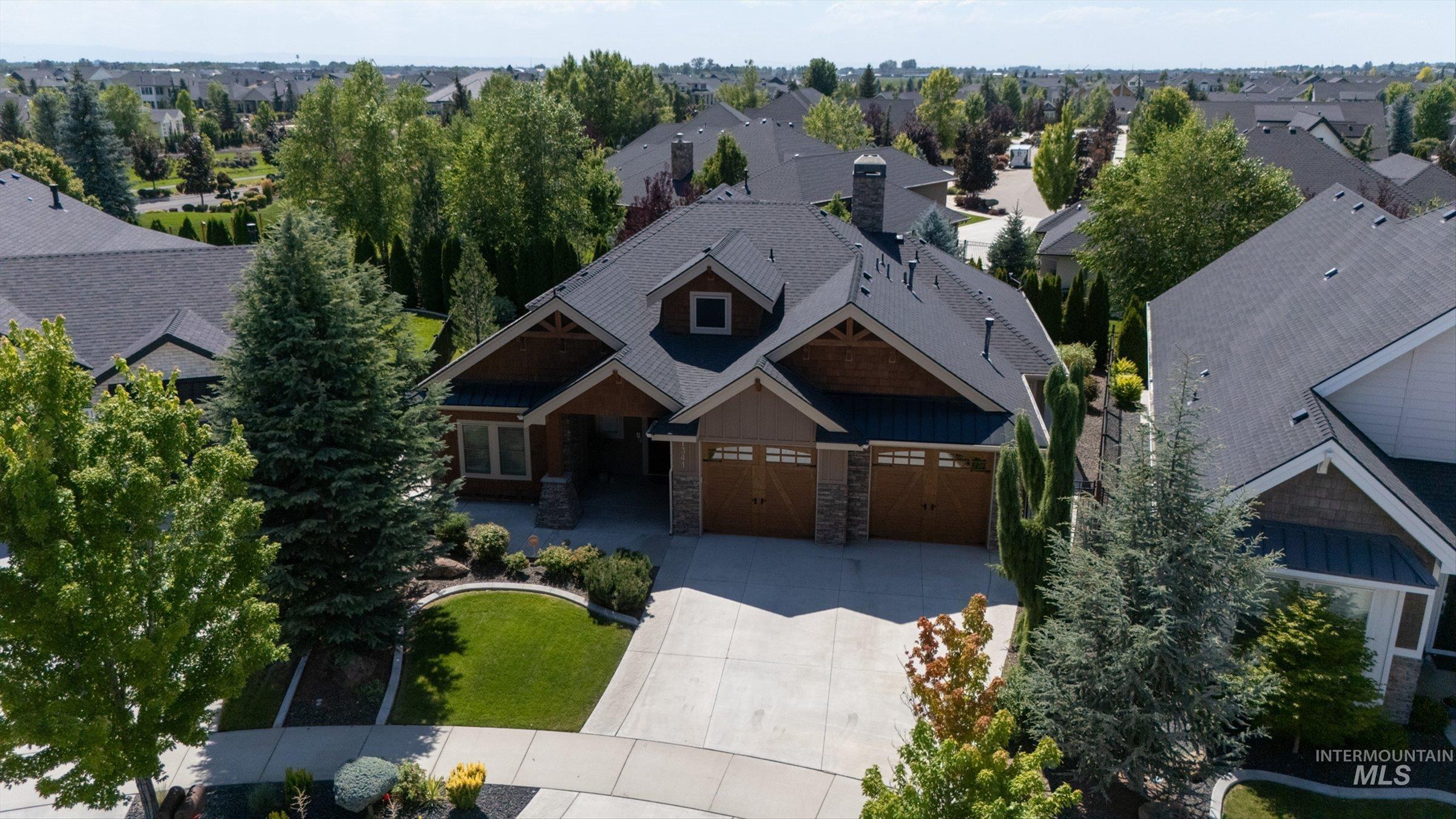 1341 N Willowick, Eagle, Idaho 83616, 3 Bedrooms, 2.5 Bathrooms, Residential For Sale, Price $760,000, 98995031