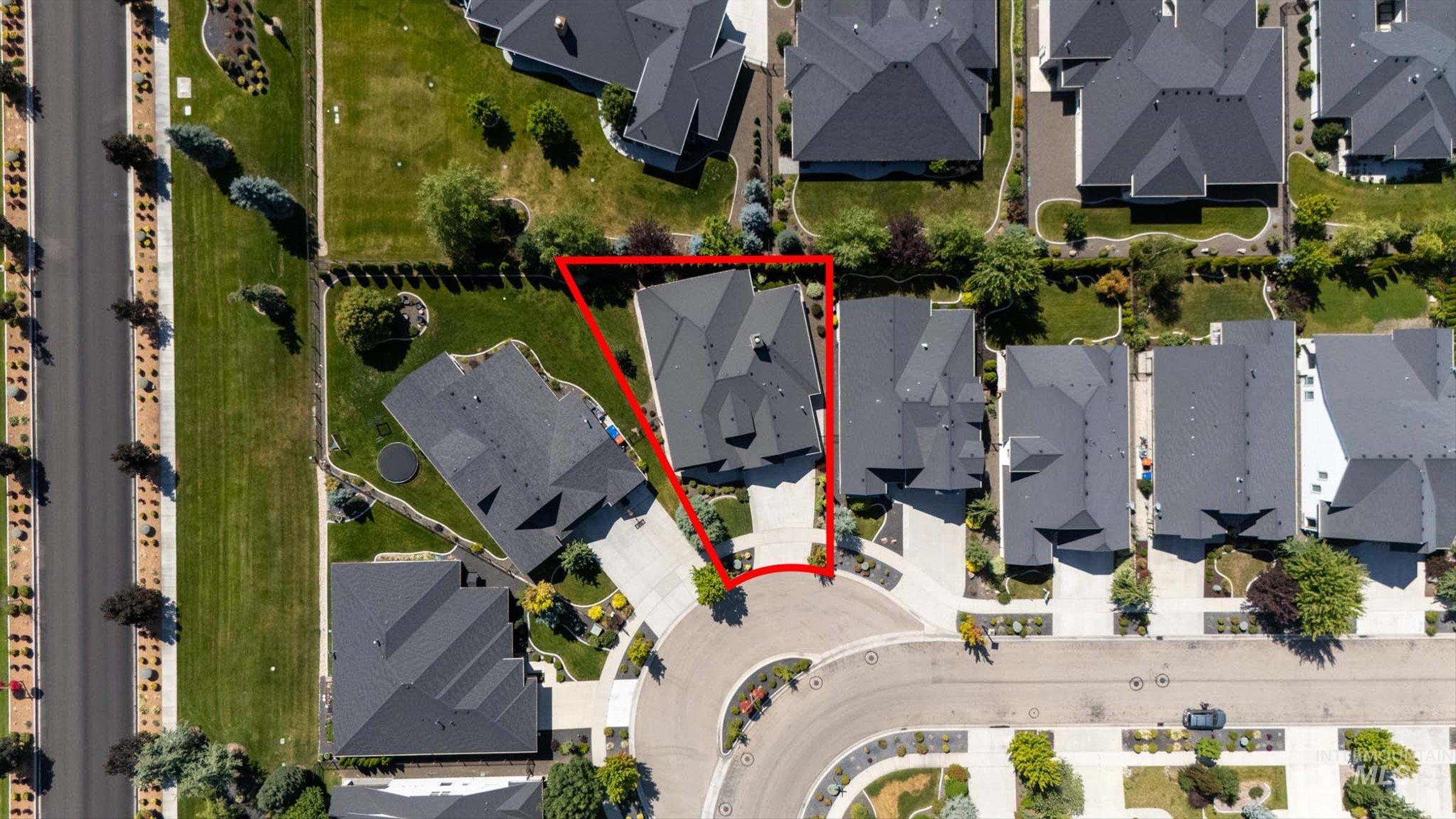 1341 N Willowick, Eagle, Idaho 83616, 3 Bedrooms, 2.5 Bathrooms, Residential For Sale, Price $760,000, 98995031