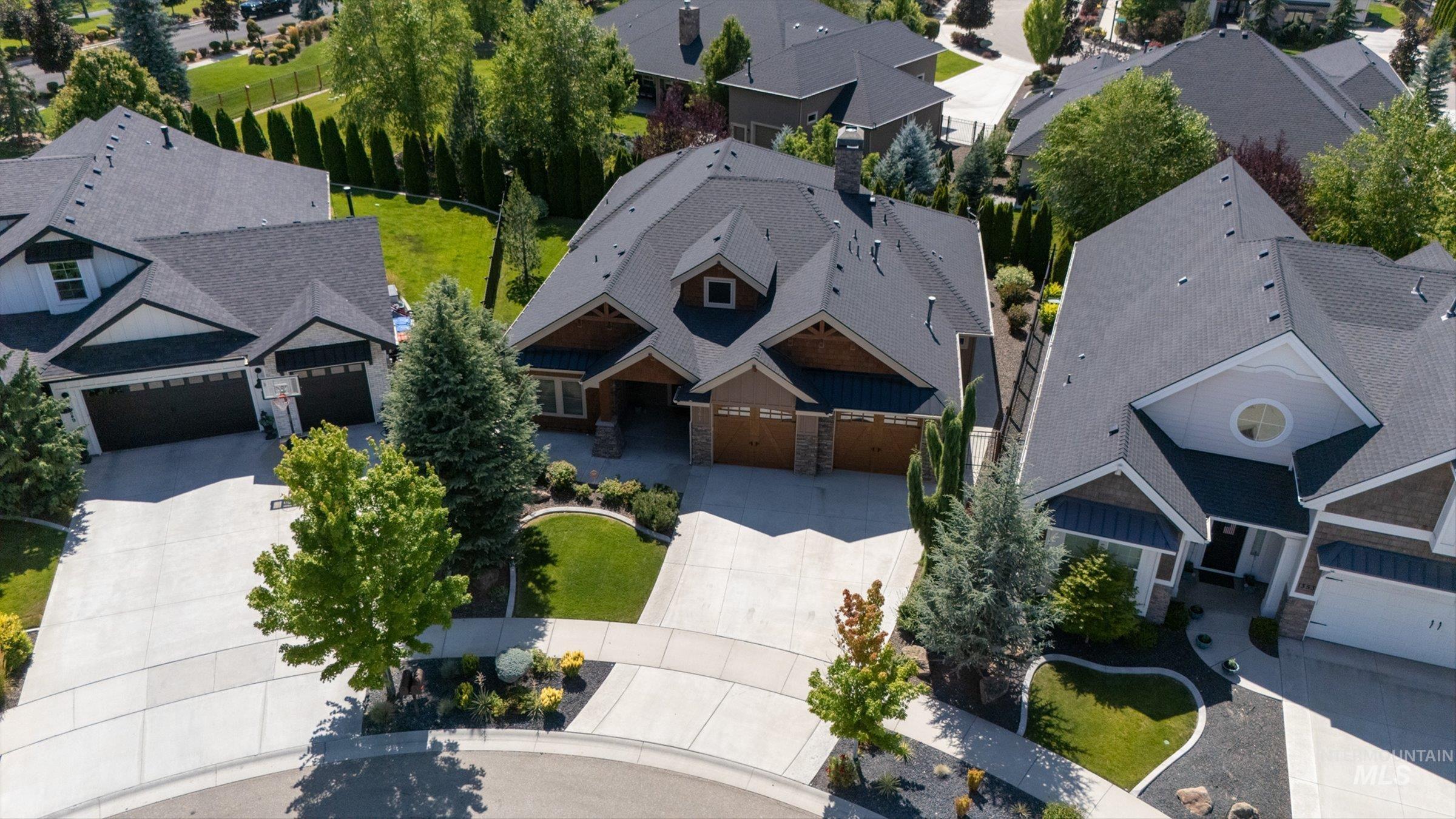 1341 N Willowick, Eagle, Idaho 83616, 3 Bedrooms, 2.5 Bathrooms, Residential For Sale, Price $760,000, 98995031