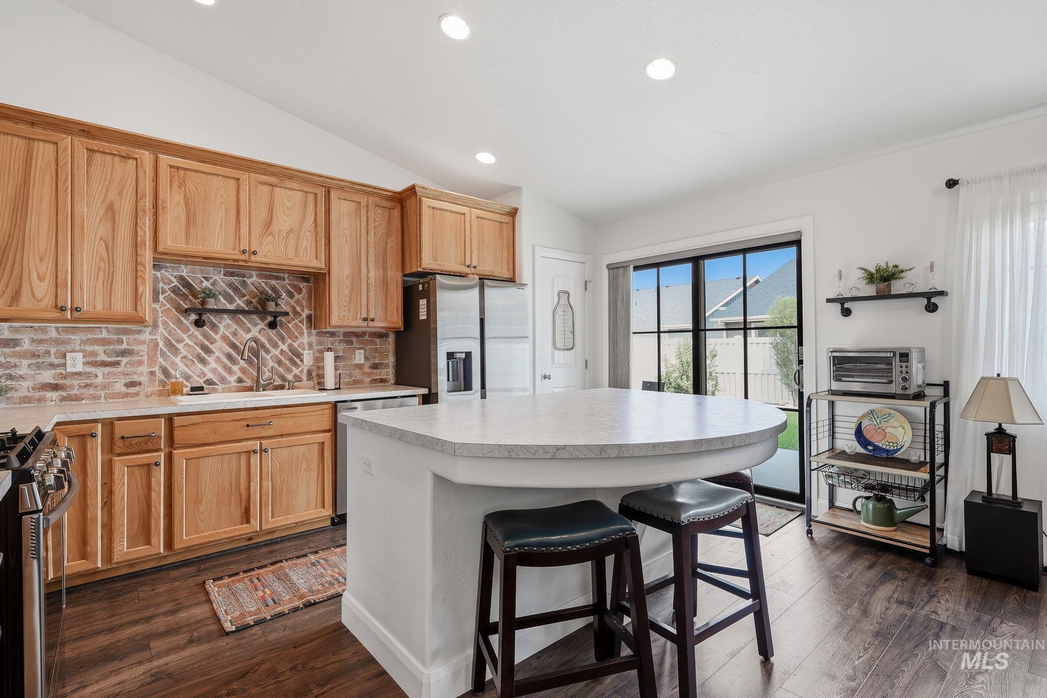 1778 Prairie View, Middleton, Idaho 83644, 3 Bedrooms, 2 Bathrooms, Residential For Sale, Price $419,990, 98995032