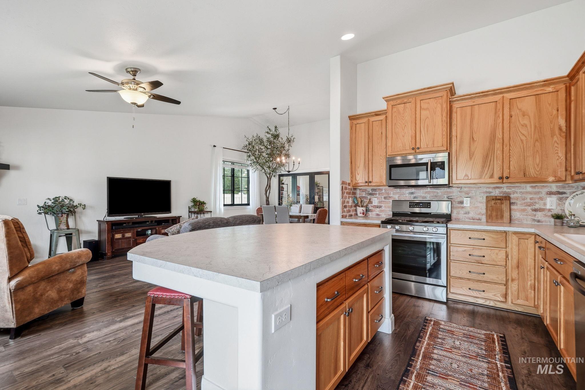 1778 Prairie View, Middleton, Idaho 83644, 3 Bedrooms, 2 Bathrooms, Residential For Sale, Price $419,990, 98995032