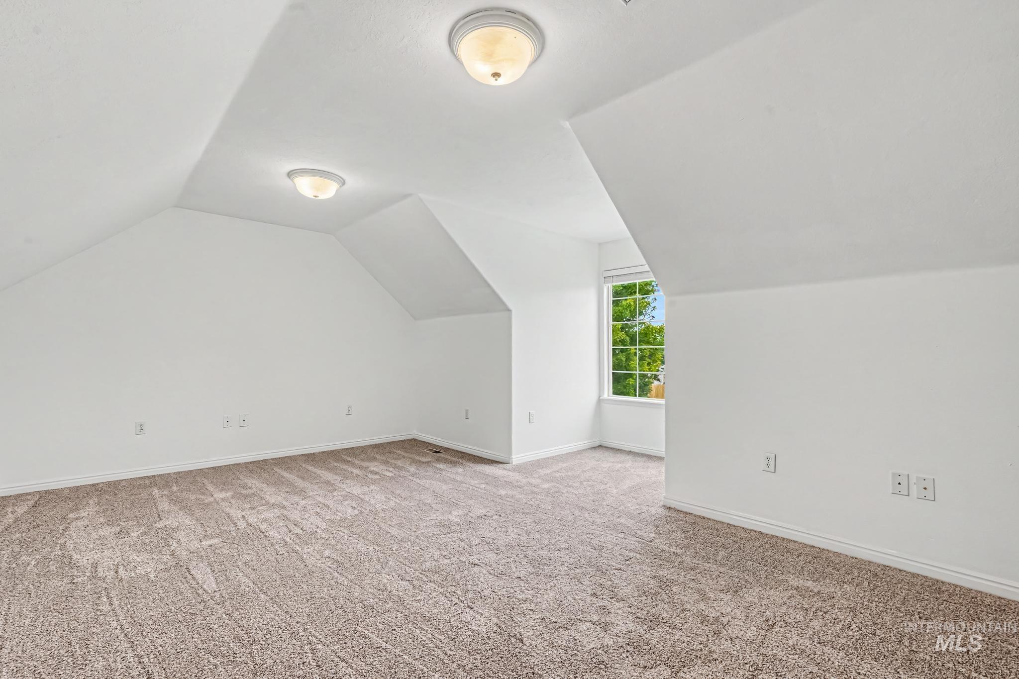 2564 N Monaco, Meridian, Idaho 83646, 4 Bedrooms, 3 Bathrooms, Residential For Sale, Price $459,000,MLS 98995035