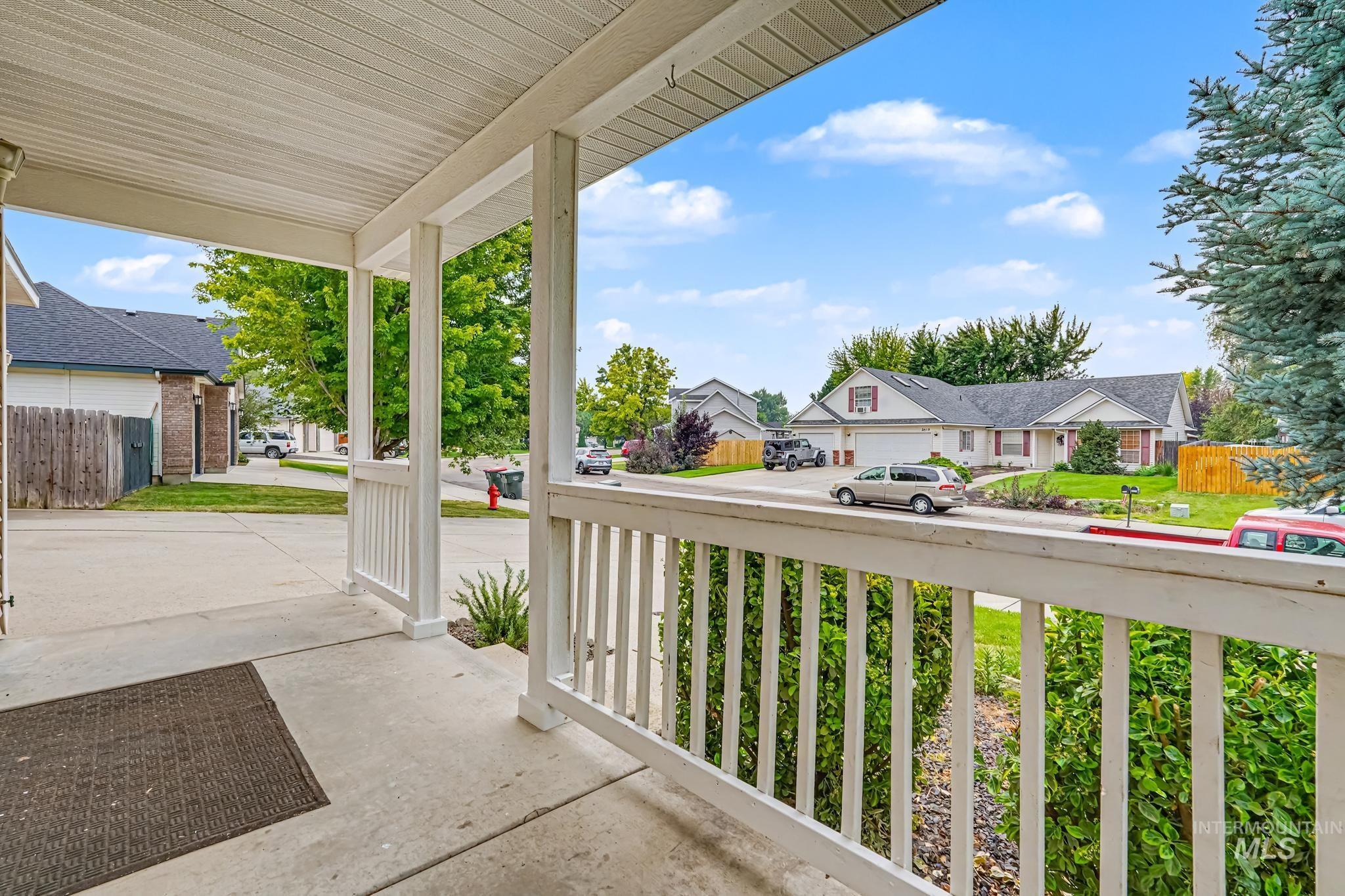 2564 N Monaco, Meridian, Idaho 83646, 4 Bedrooms, 3 Bathrooms, Residential For Sale, Price $459,000,MLS 98995035