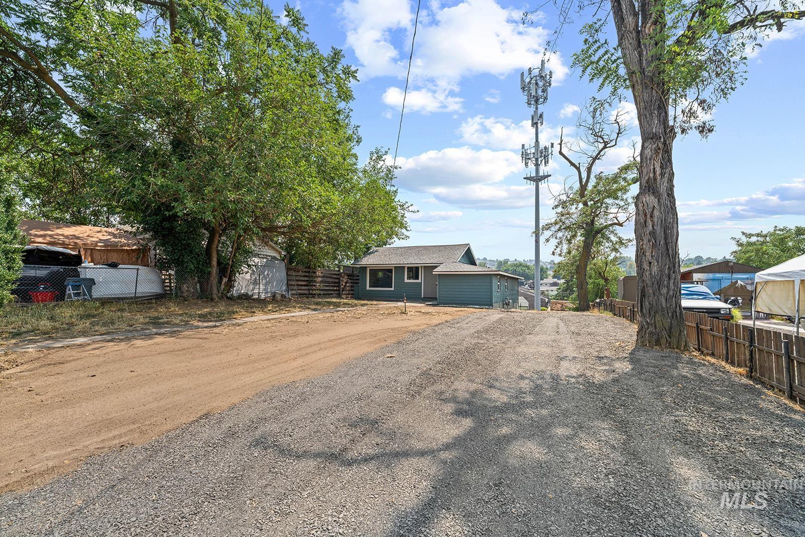 708 15th Avenue, Lewiston, Idaho 83501, 2 Bedrooms, 1 Bathroom, Residential For Sale, Price $219,900, 98995043