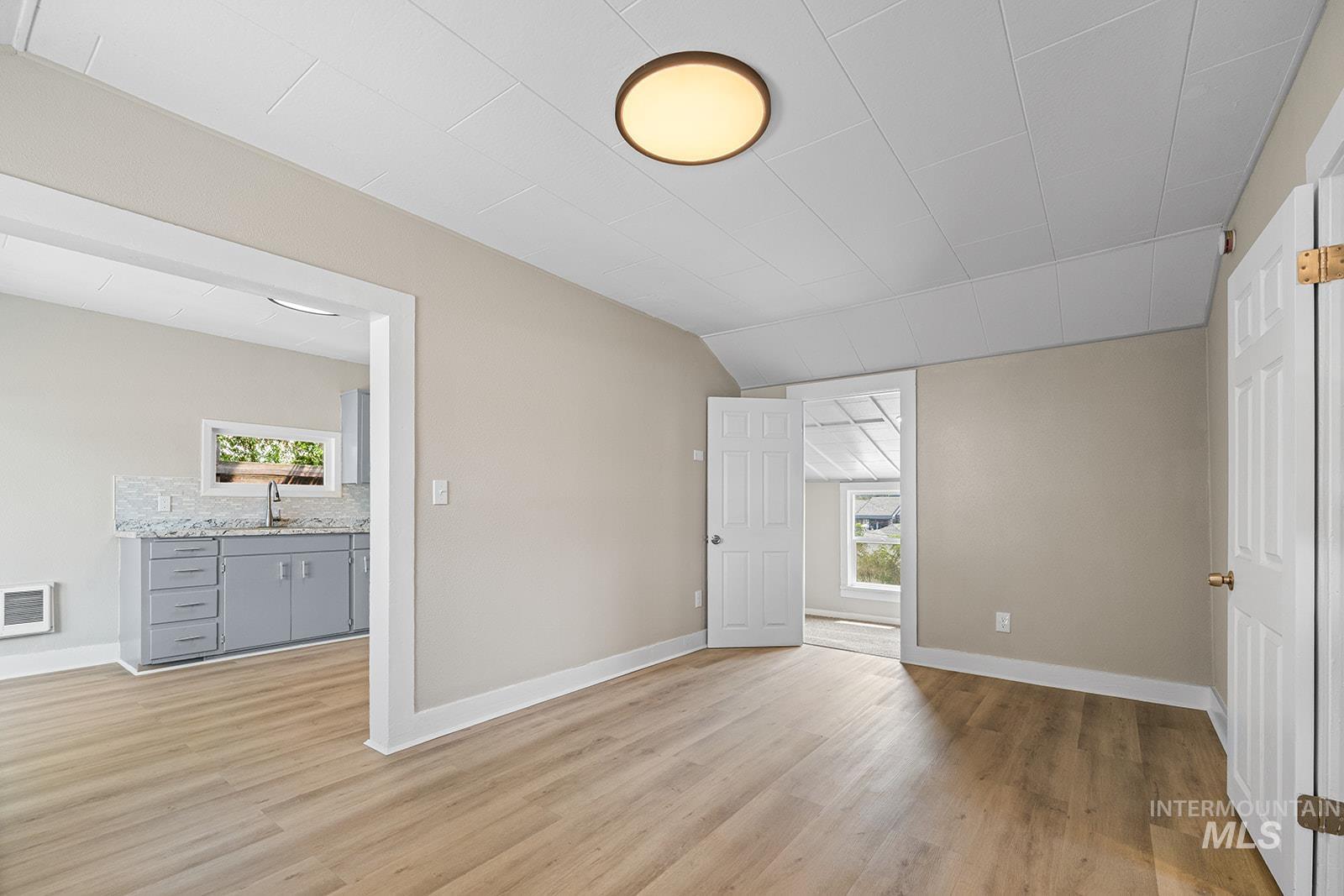 708 15th Avenue, Lewiston, Idaho 83501, 2 Bedrooms, 1 Bathroom, Residential For Sale, Price $219,900, 98995043