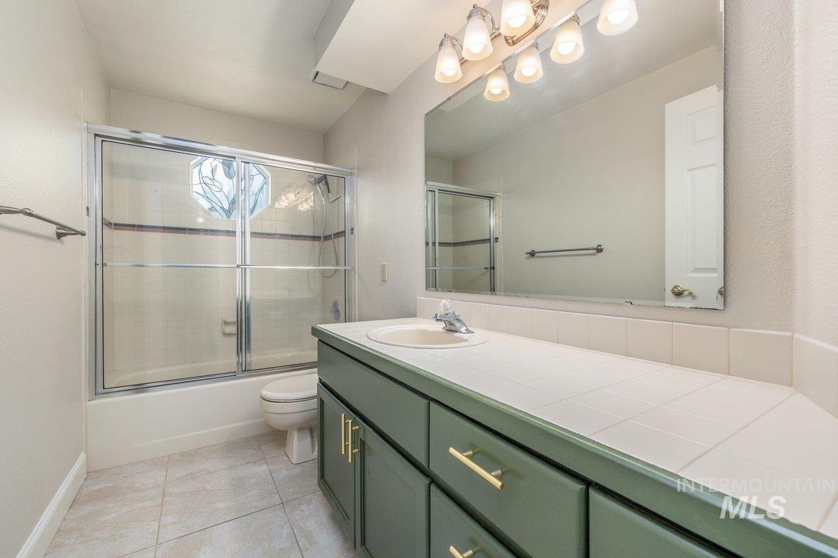 9922 W Aladar Ct, Boise, Idaho 83704, 3 Bedrooms, 2 Bathrooms, Residential For Sale, Price $572,000, 98995051