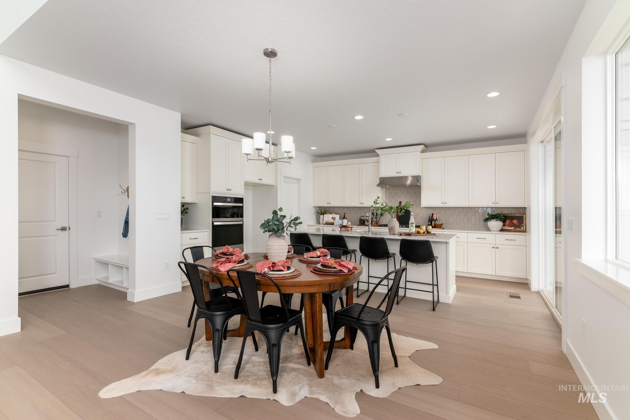 6127 W Snow Currant St, Meridian, Idaho 83646, 5 Bedrooms, 4 Bathrooms, Residential For Sale, Price $649,000, 98995054