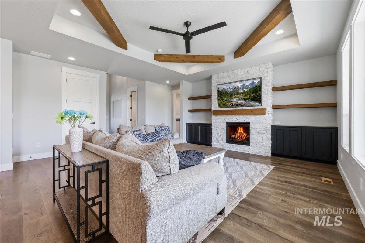 4819 Gap Creek Ave., Caldwell, Idaho 83607, 3 Bedrooms, 2.5 Bathrooms, Residential For Sale, Price $676,767,MLS 98995055