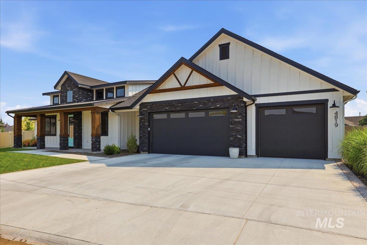 4819 Gap Creek Ave., Caldwell, Idaho 83607, 3 Bedrooms, 2.5 Bathrooms, Residential For Sale, Price $676,767,MLS 98995055