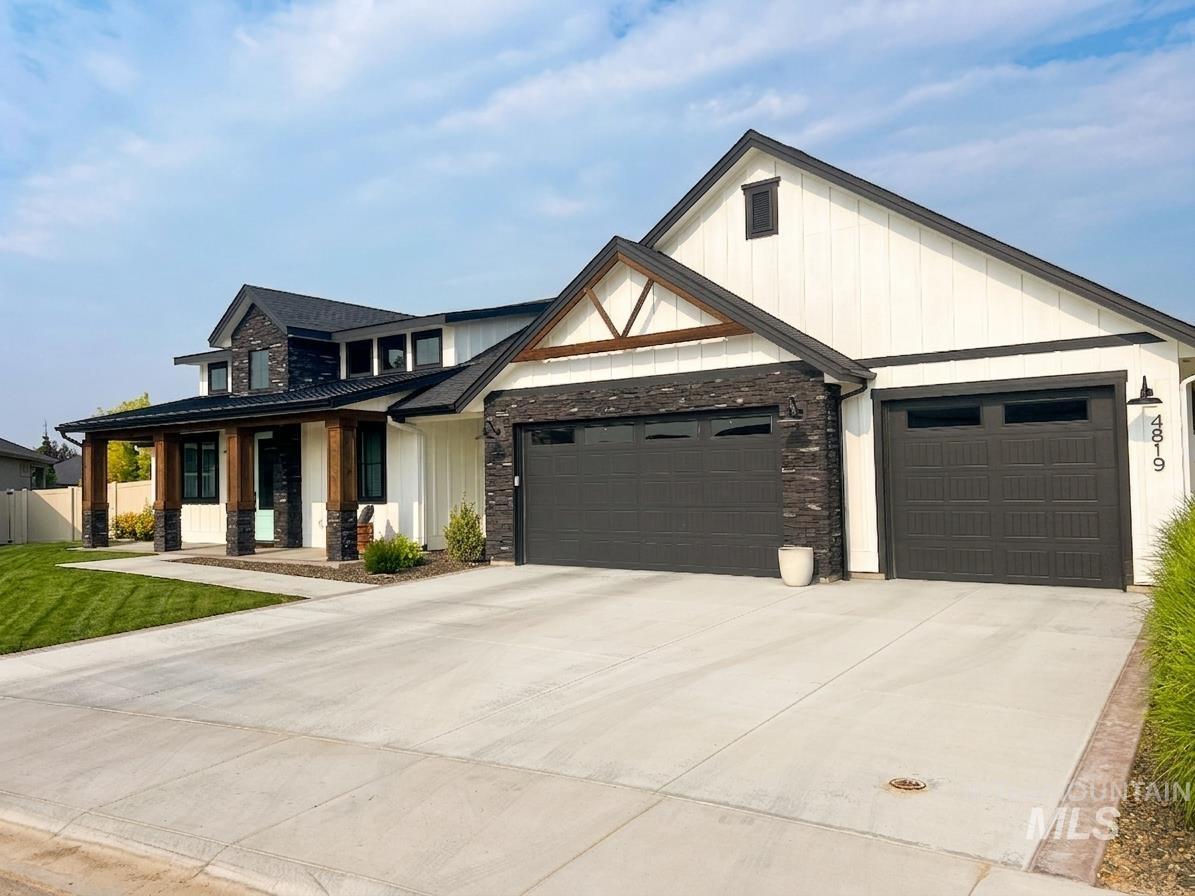 4819 Gap Creek Ave., Caldwell, Idaho 83607, 3 Bedrooms, 2.5 Bathrooms, Residential For Sale, Price $676,767, 98995055
