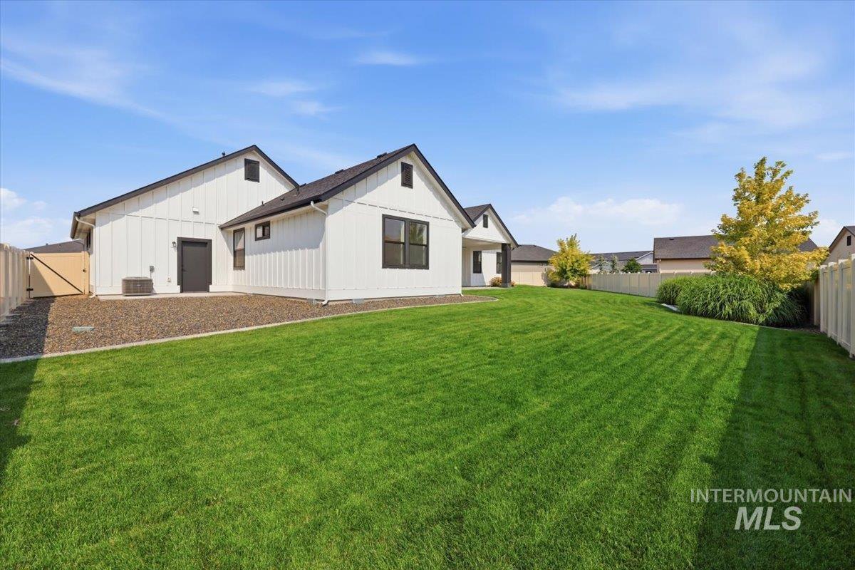 4819 Gap Creek Ave., Caldwell, Idaho 83607, 3 Bedrooms, 2.5 Bathrooms, Residential For Sale, Price $676,767,MLS 98995055