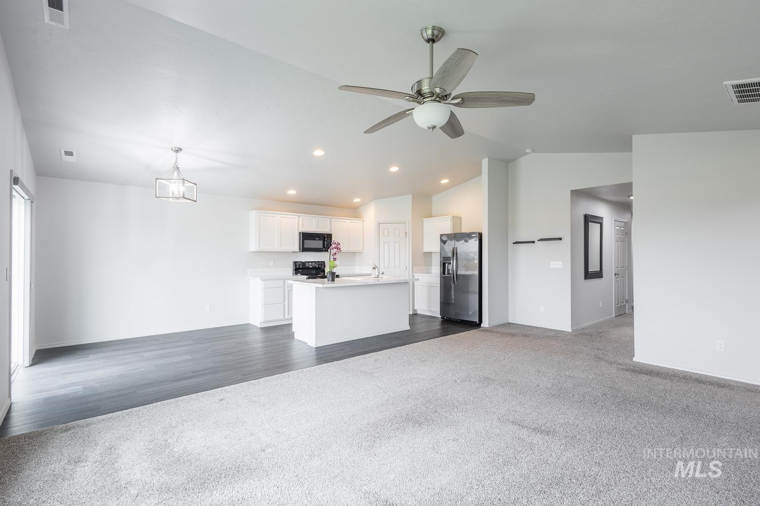 1545 N Thistle Dr, Kuna, Idaho 83634, 3 Bedrooms, 2 Bathrooms, Residential For Sale, Price $455,000, 98995056